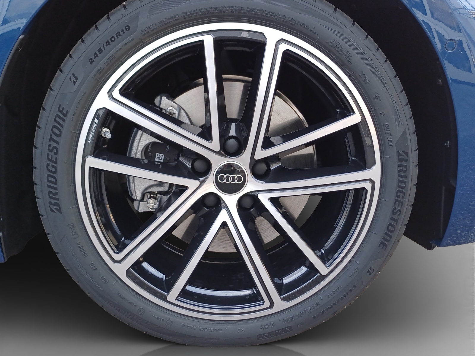 AUDI A5 Avant TFSI quattro 150 kW S tronic-image-15
