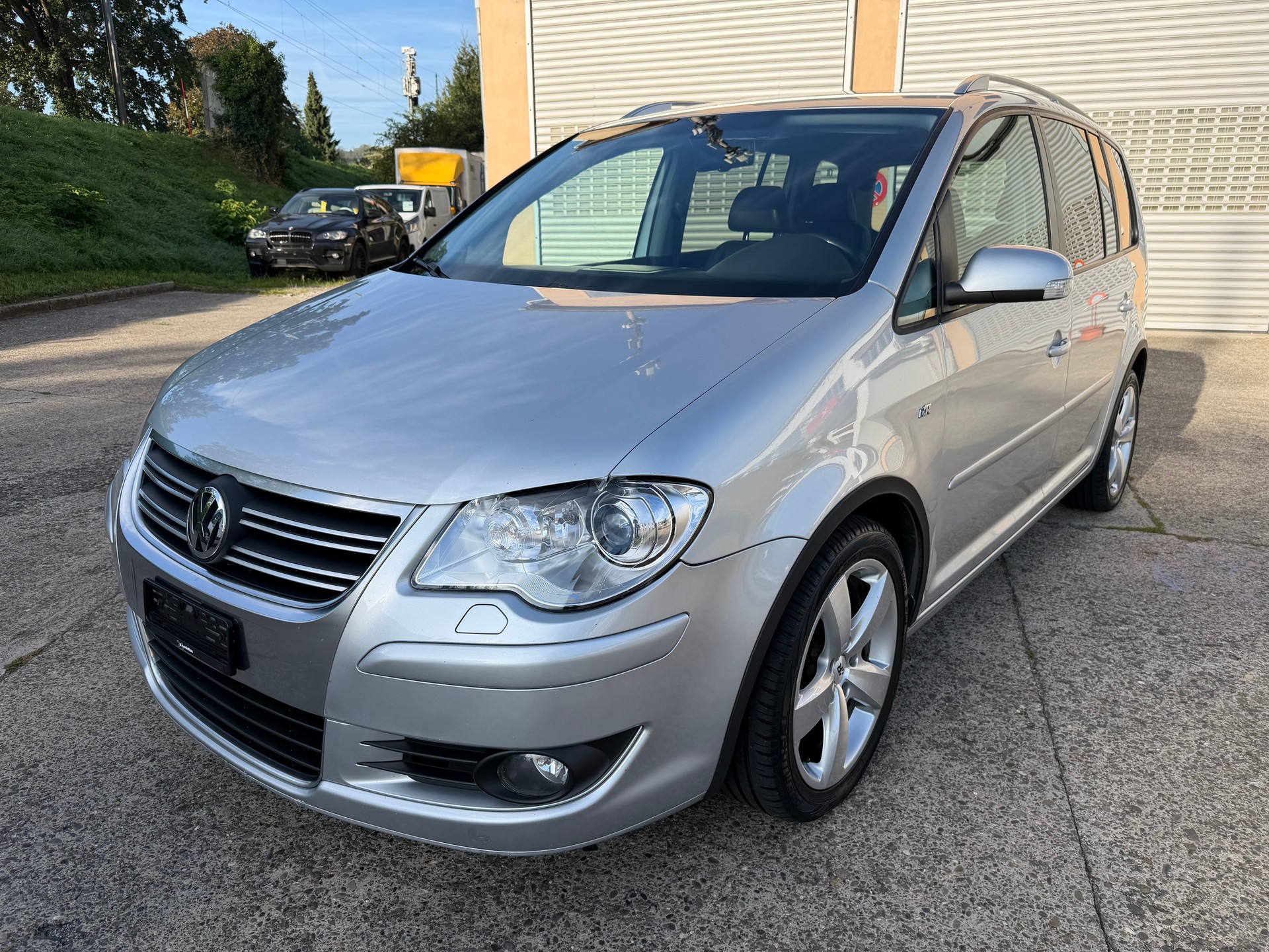 VW Touran 2.0 TDI Highline-image-0