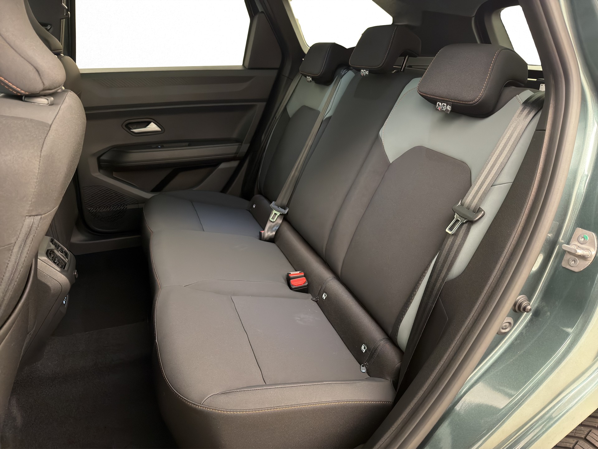 DACIA Bigster 1.2 Hybrid Extreme 4WD-image-11