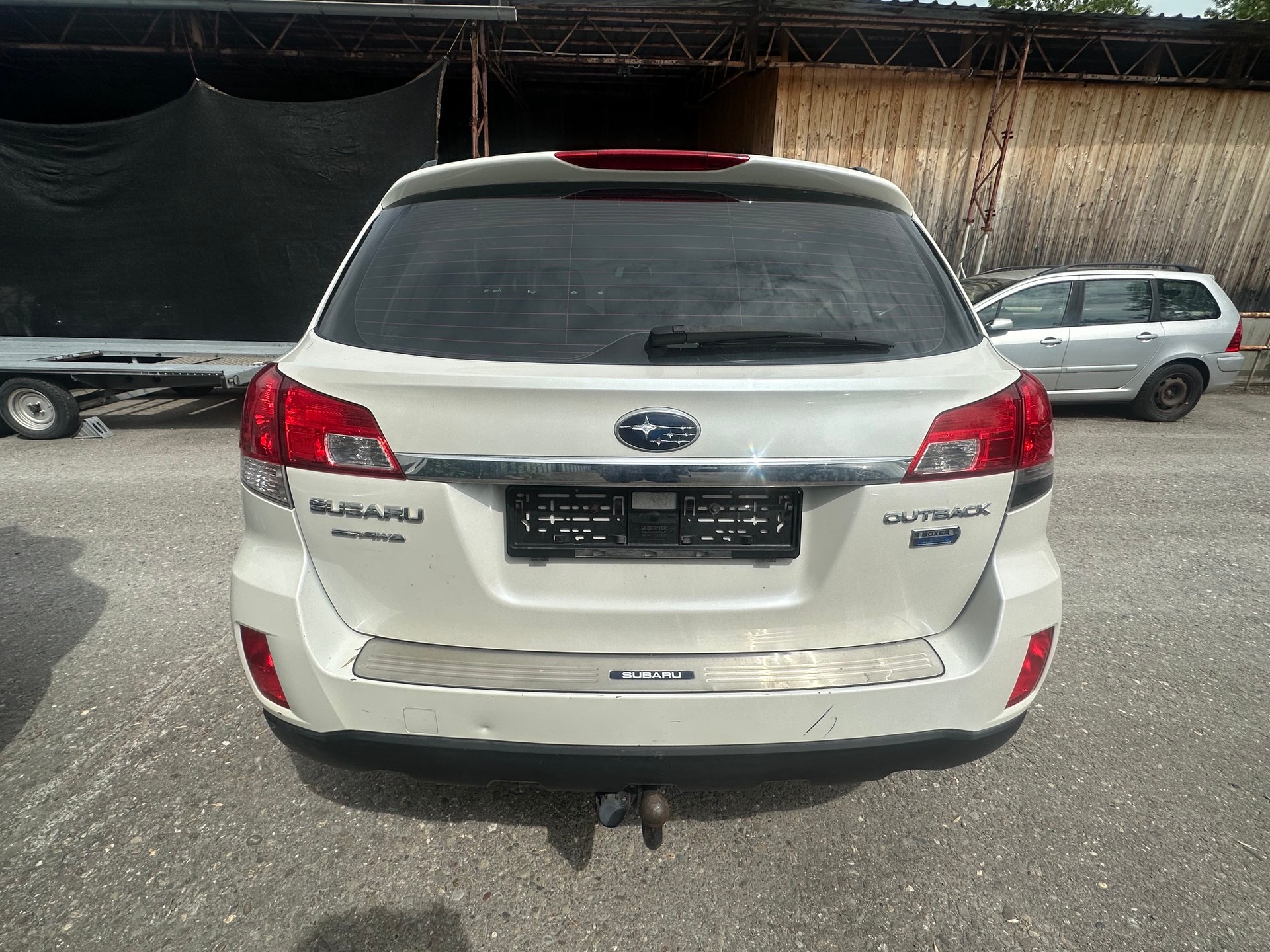 SUBARU Outback 2.0D Swiss AWD-image-5
