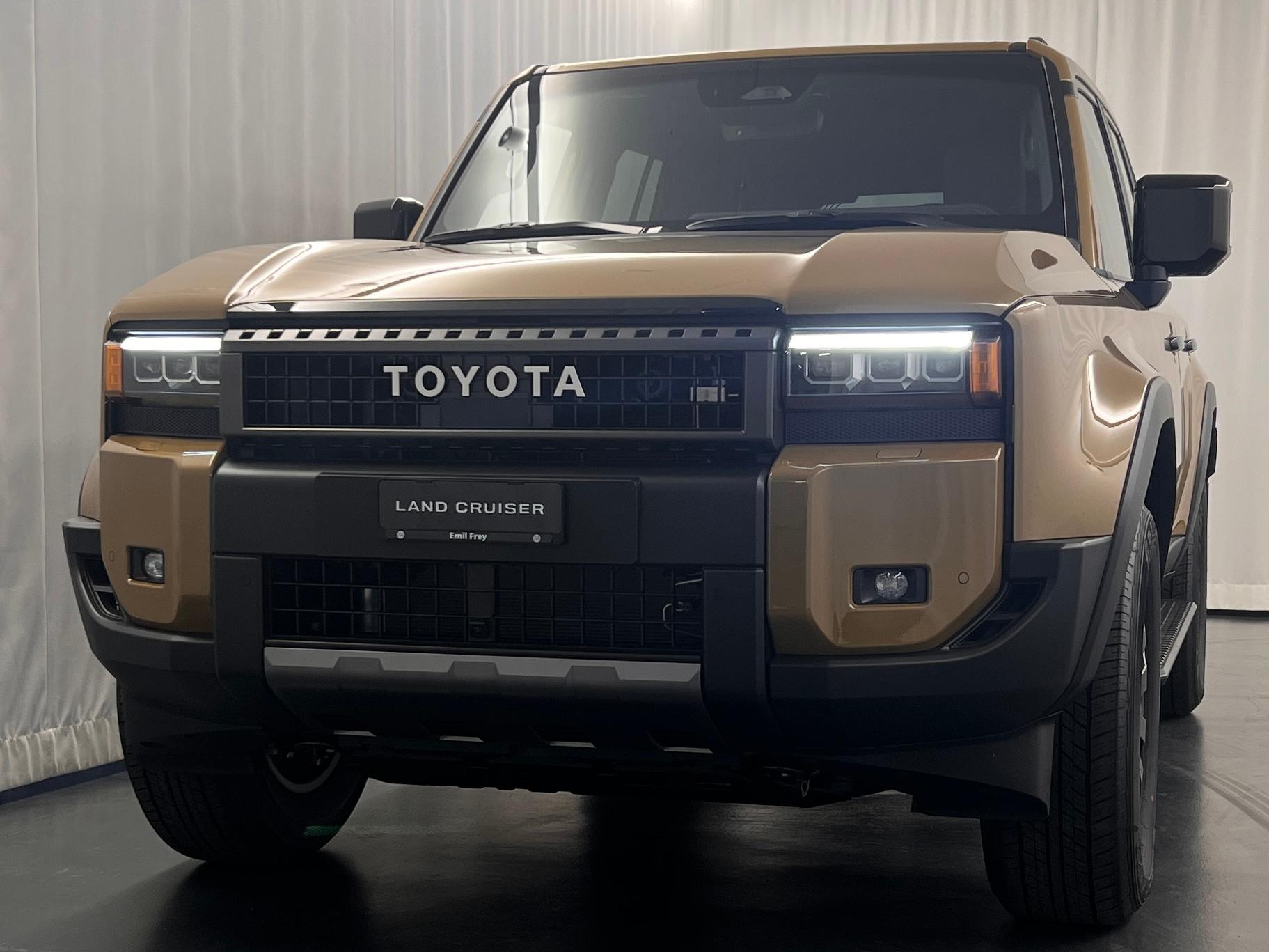 TOYOTA Land Cruiser 2.8 D Style-image-0