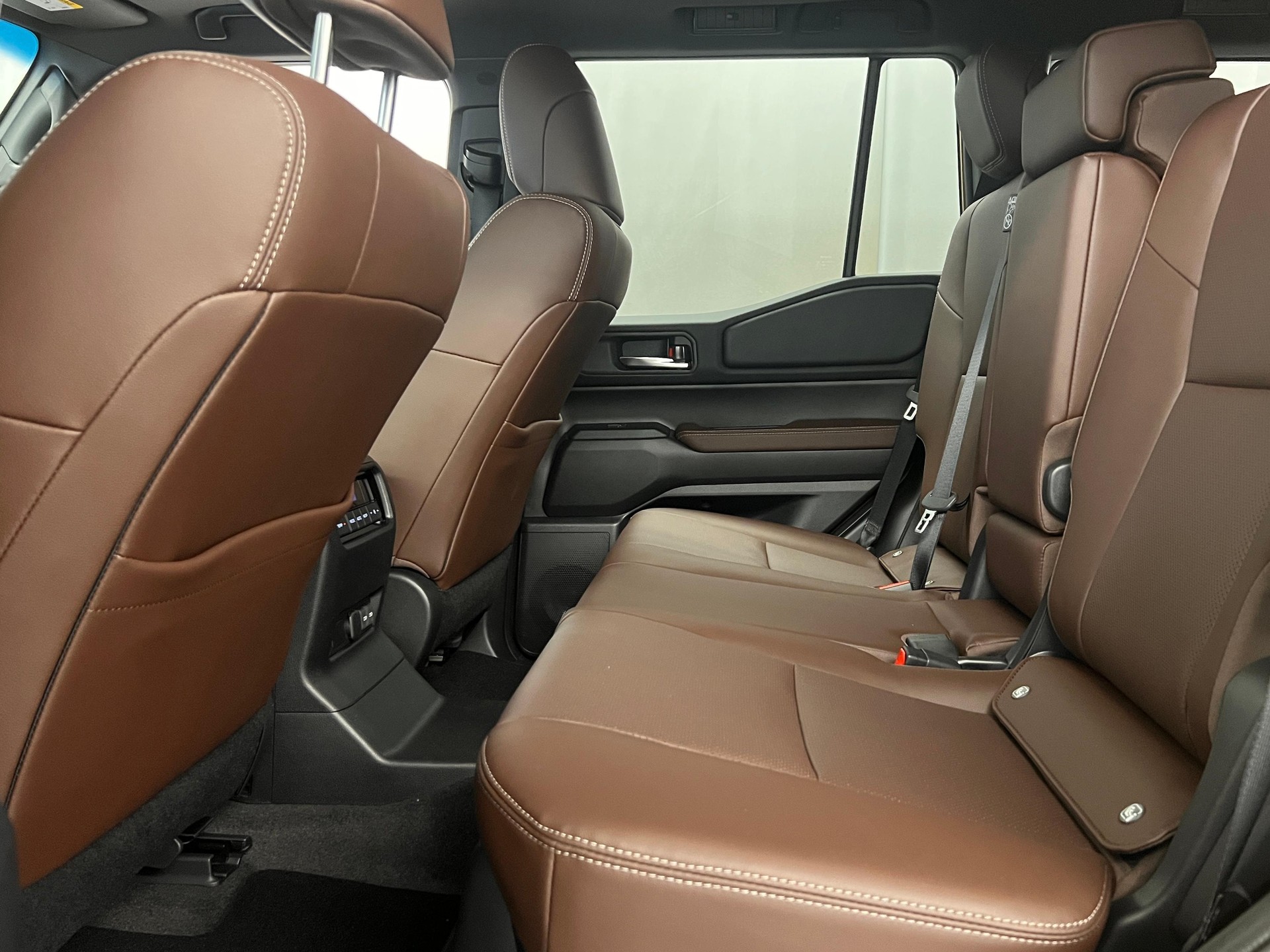 TOYOTA Land Cruiser 2.8 D Style-image-8