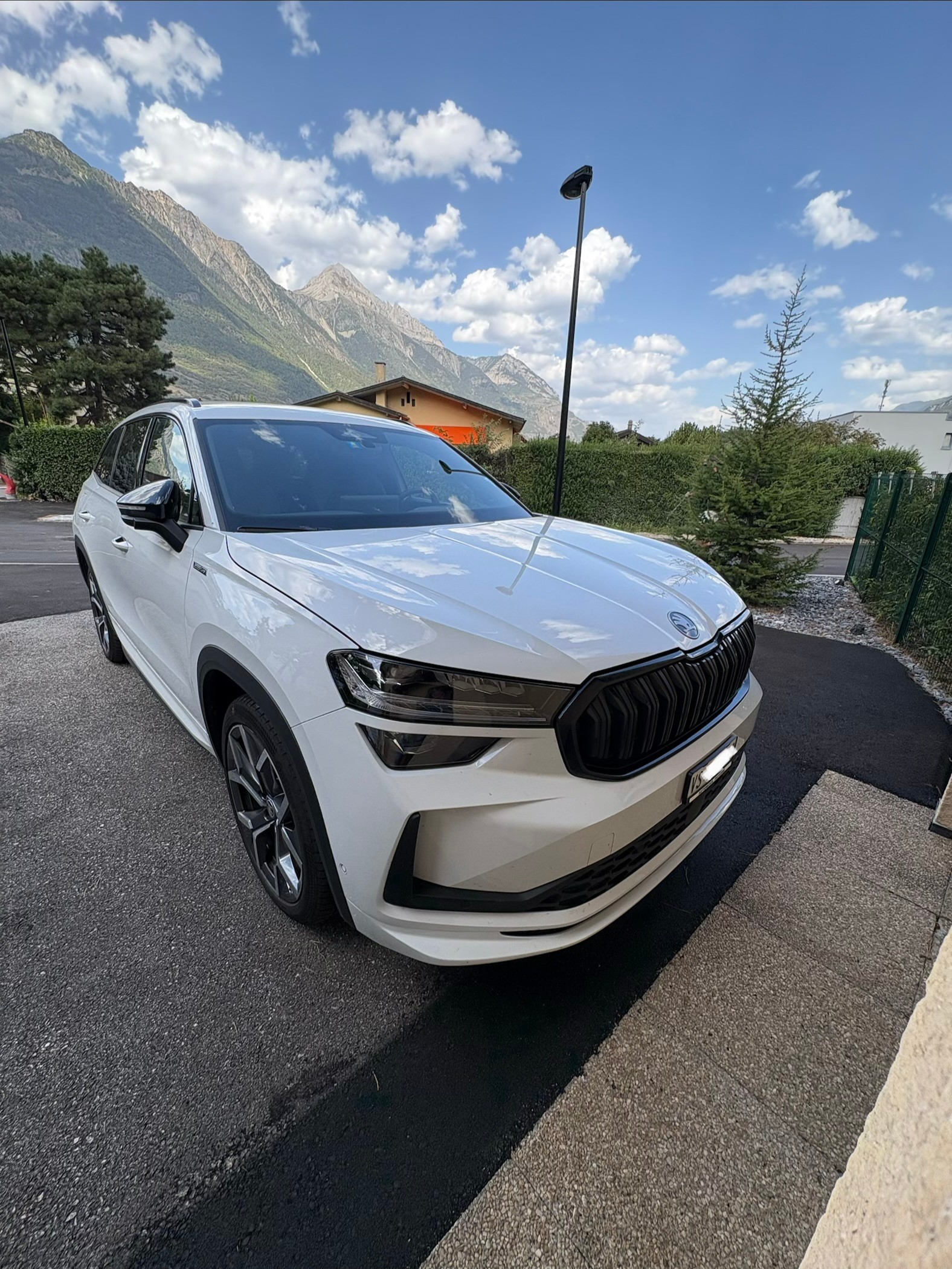 SKODA 1.5 TSI PHEV SportLine 2WD-image-0