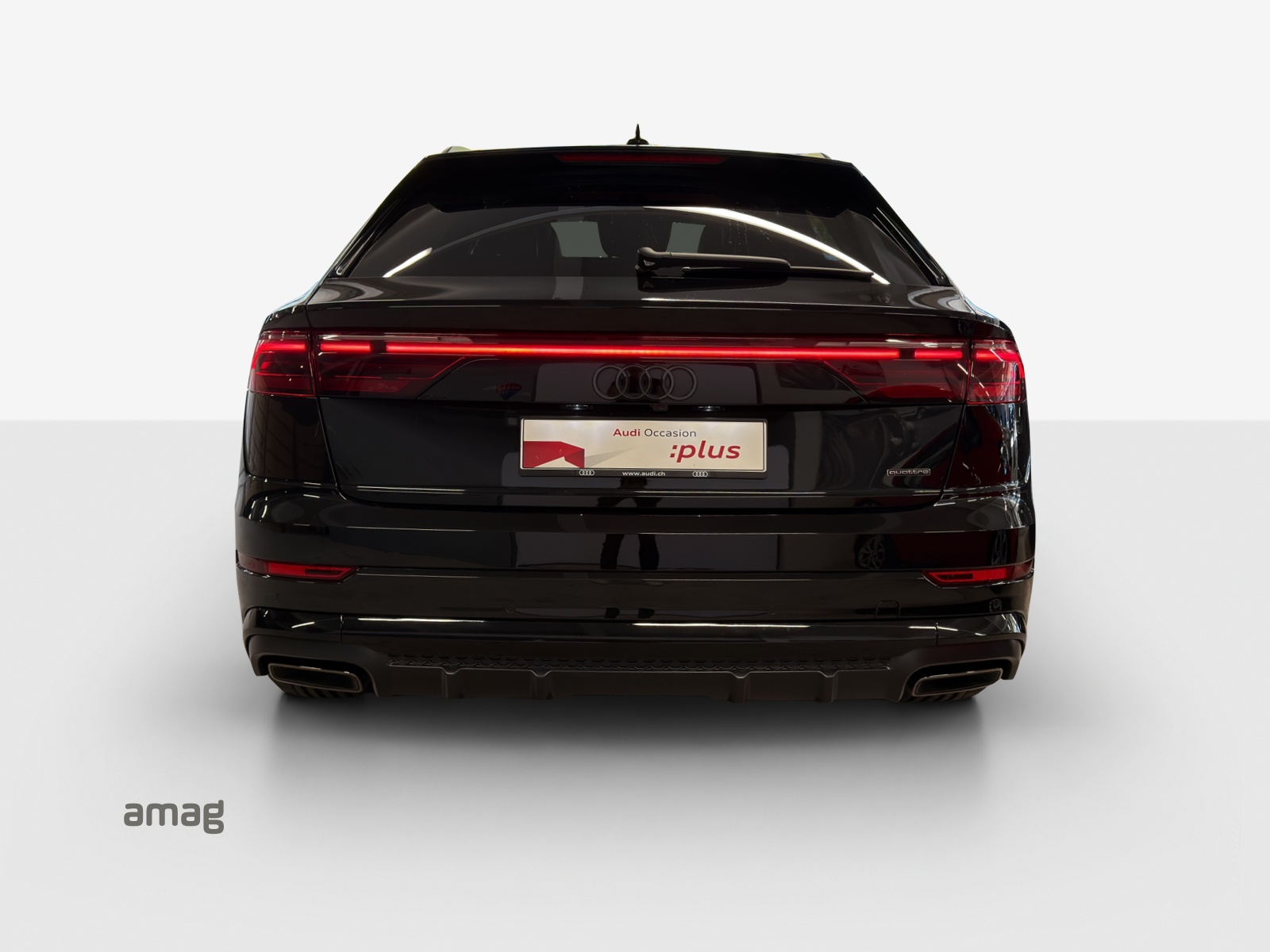 AUDI Q8 SUV TFSI e quattro 290 kW Attraction tiptronic-showroom-element-3