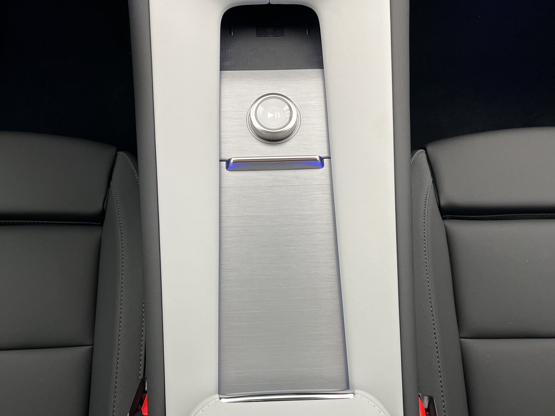POLESTAR 4 Long Range Dual Motor Performance Prime-image-14