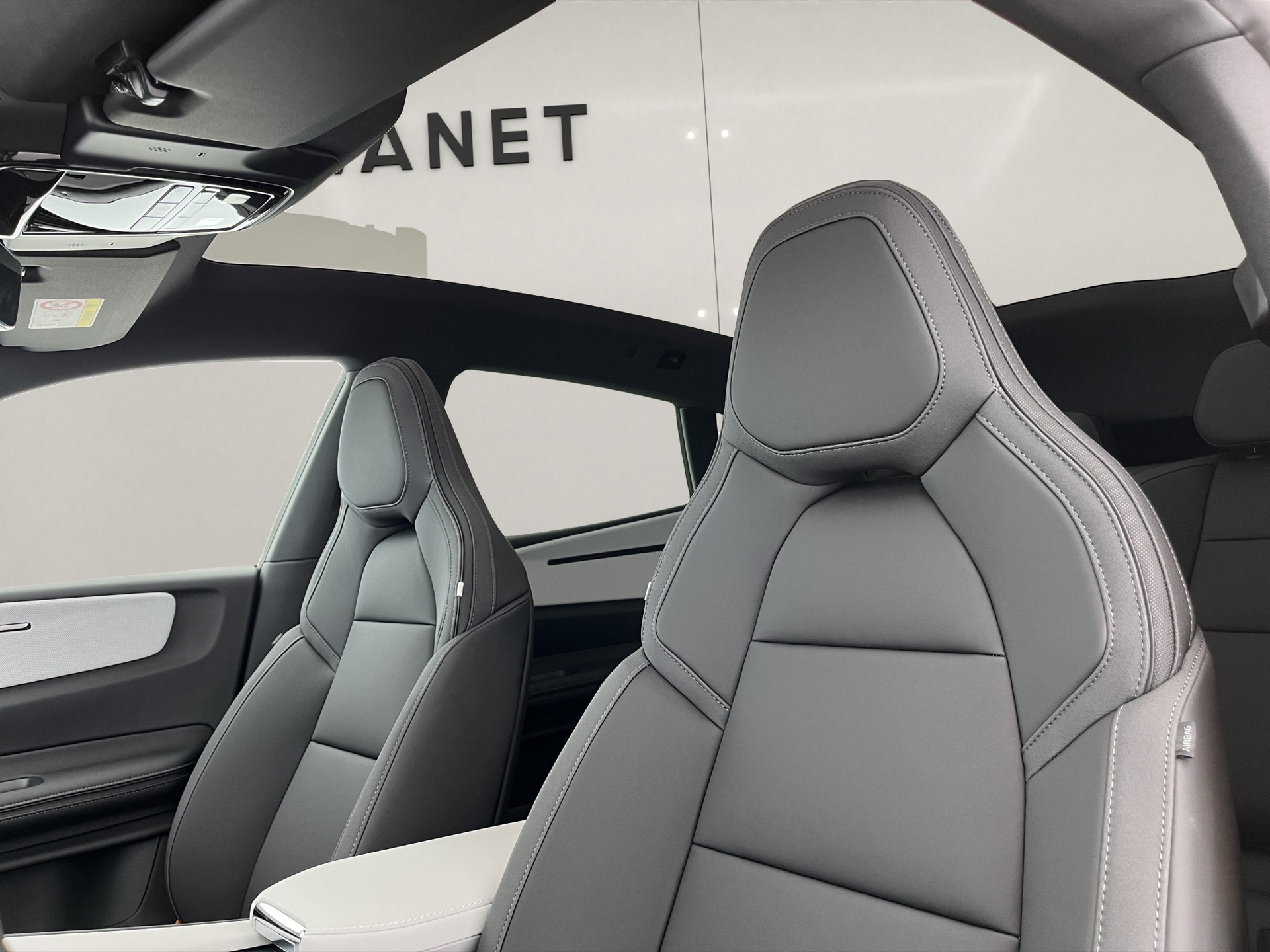 POLESTAR 4 Long Range Dual Motor Performance Prime-image-17