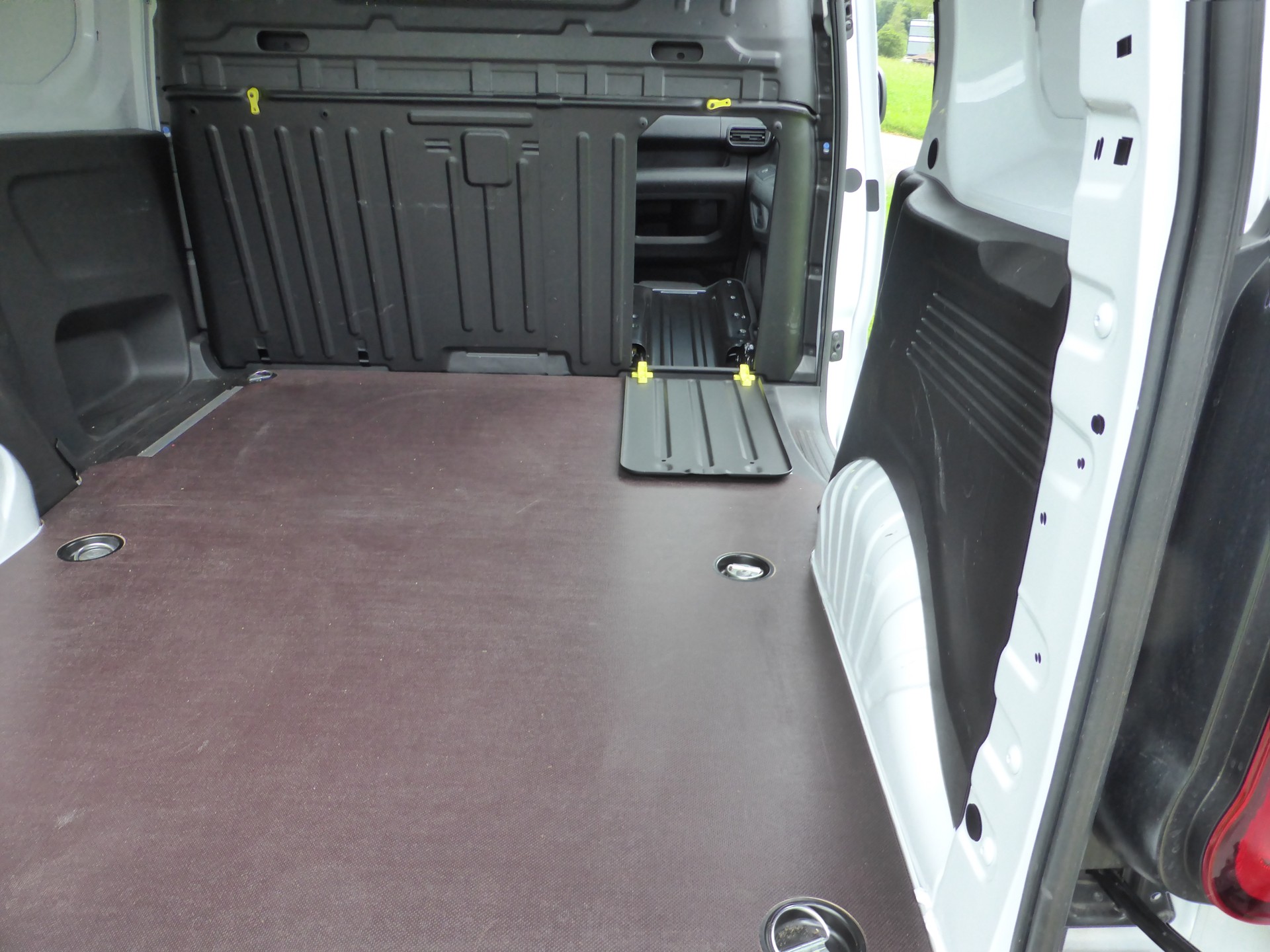 CITROEN Berlingo Van 1.5 Blue HDi 130 s/s Club EAT8 1000kg-image-9