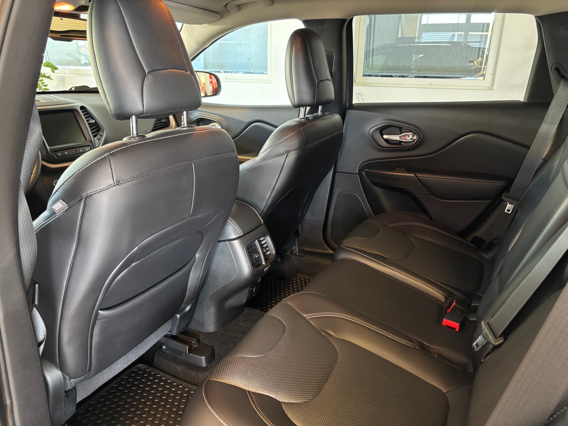 JEEP Cherokee 2.2TD Limited AWD 9ATX-image-11