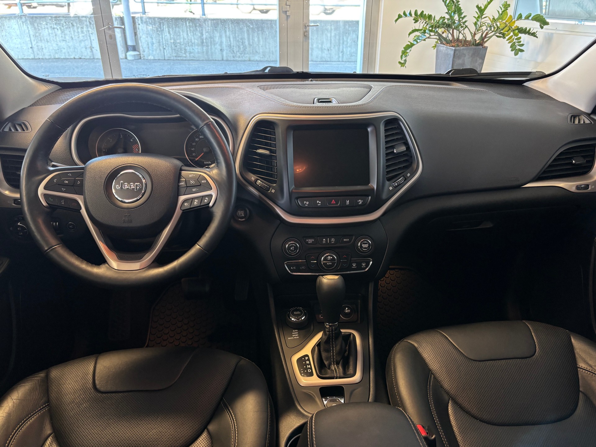 JEEP Cherokee 2.2TD Limited AWD 9ATX-image-12