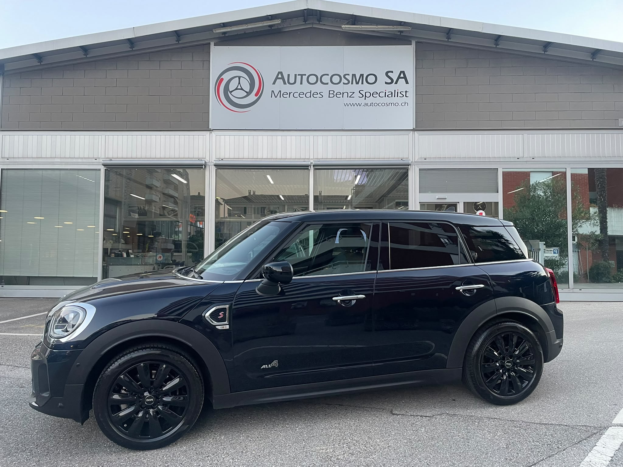 Car photo