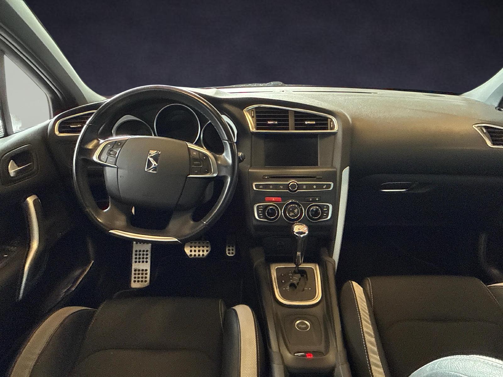 DS AUTOMOBILES 4 1.6 THP 165 Dark Top-image-8