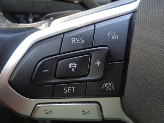 VW Passat 2.0 TDI BMT Business DSG-image-11