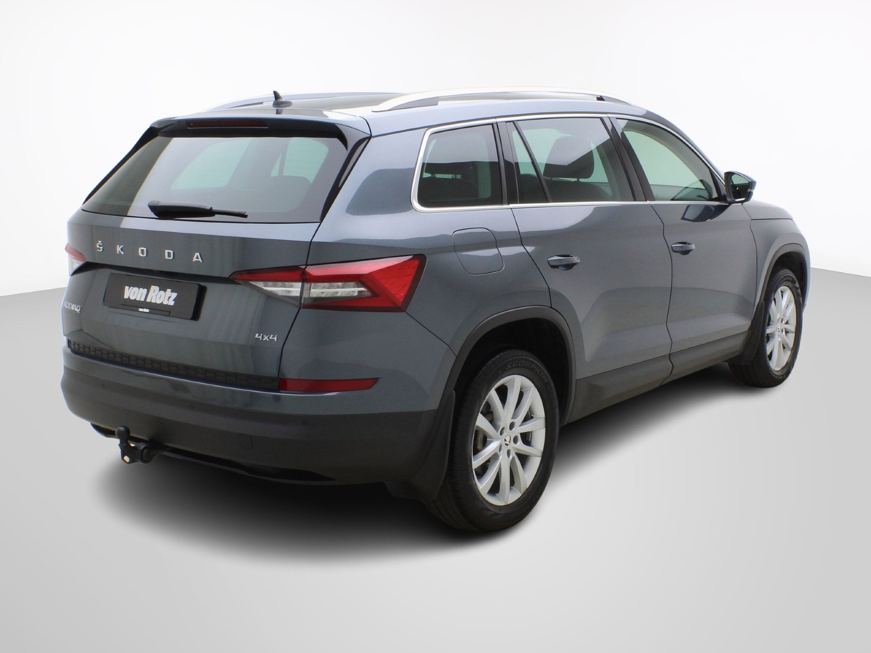 SKODA Kodiaq 2.0 TSI DSG Ambition 4X4-image-4