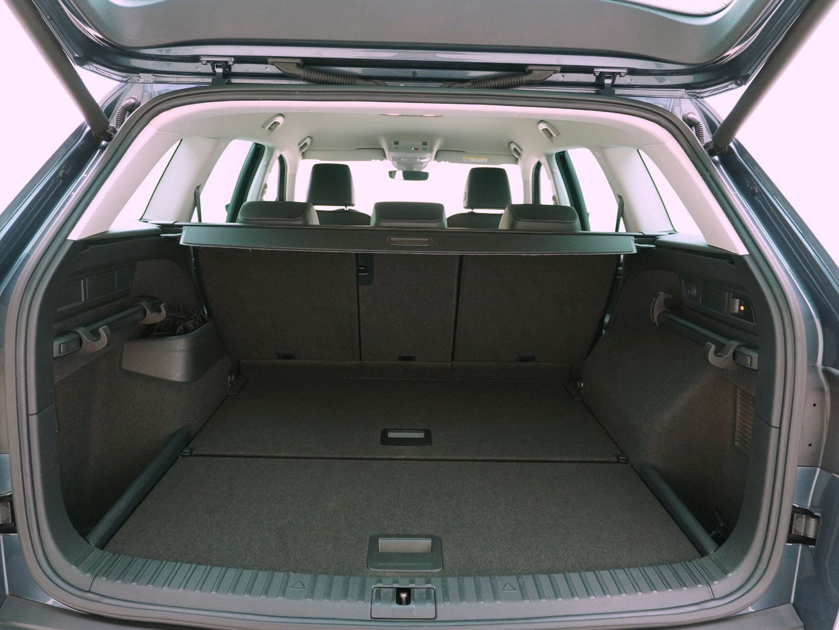 SKODA Kodiaq 2.0 TSI DSG Ambition 4X4-image-12