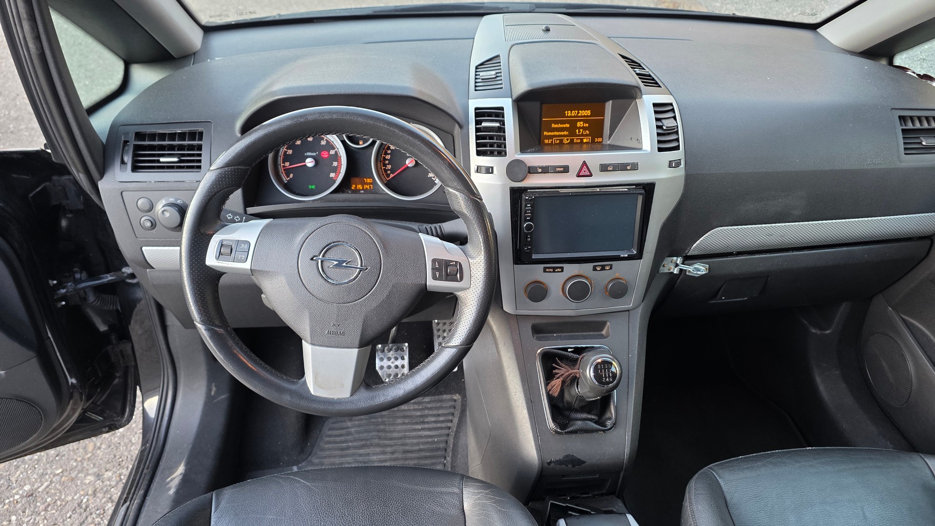 OPEL Zafira 2.0i 16V T First Edition-image-8