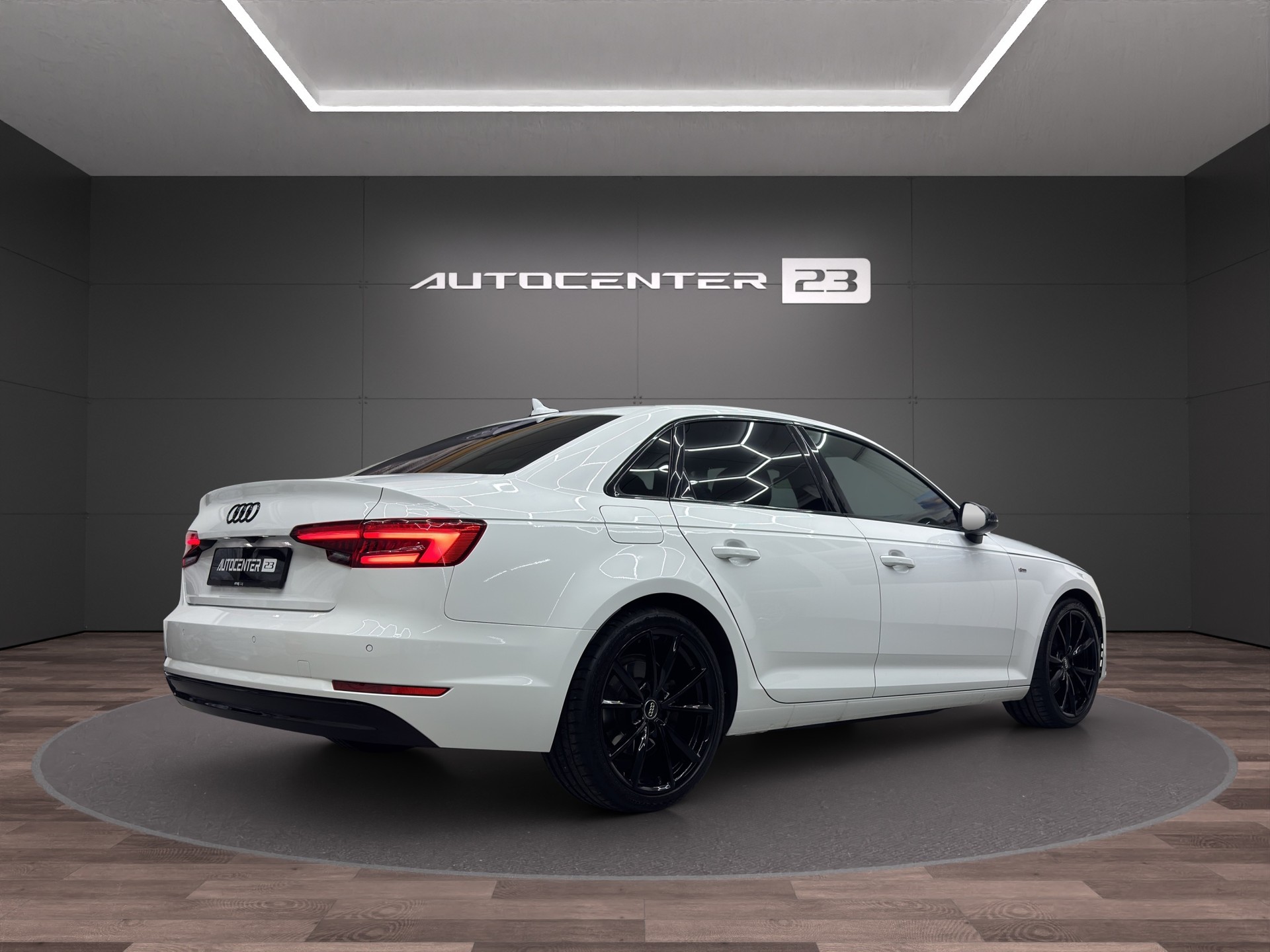 AUDI A4 Limousine 2.0 TDI S-tronic S-Line-image-4