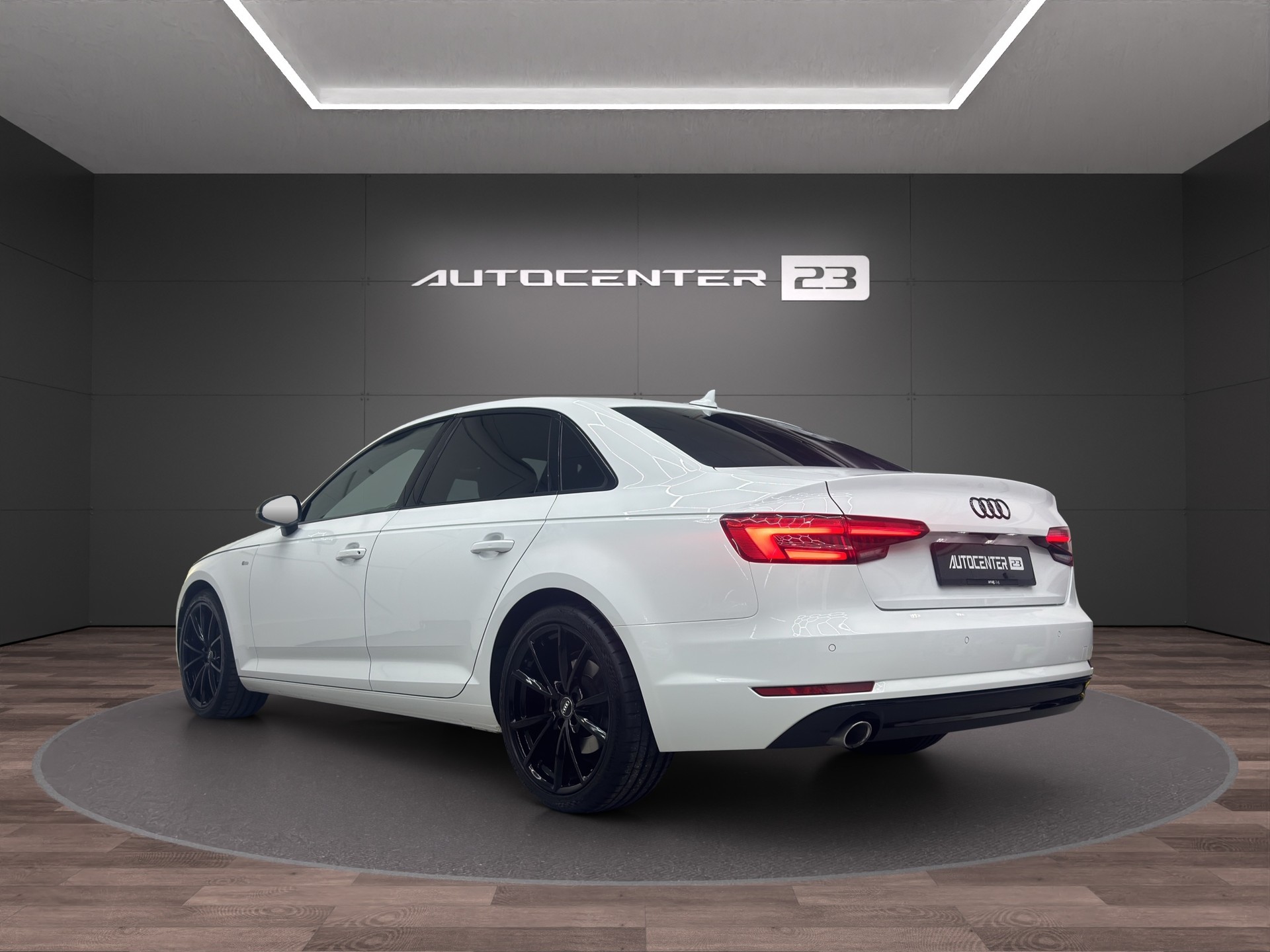 AUDI A4 Limousine 2.0 TDI S-tronic S-Line-image-2