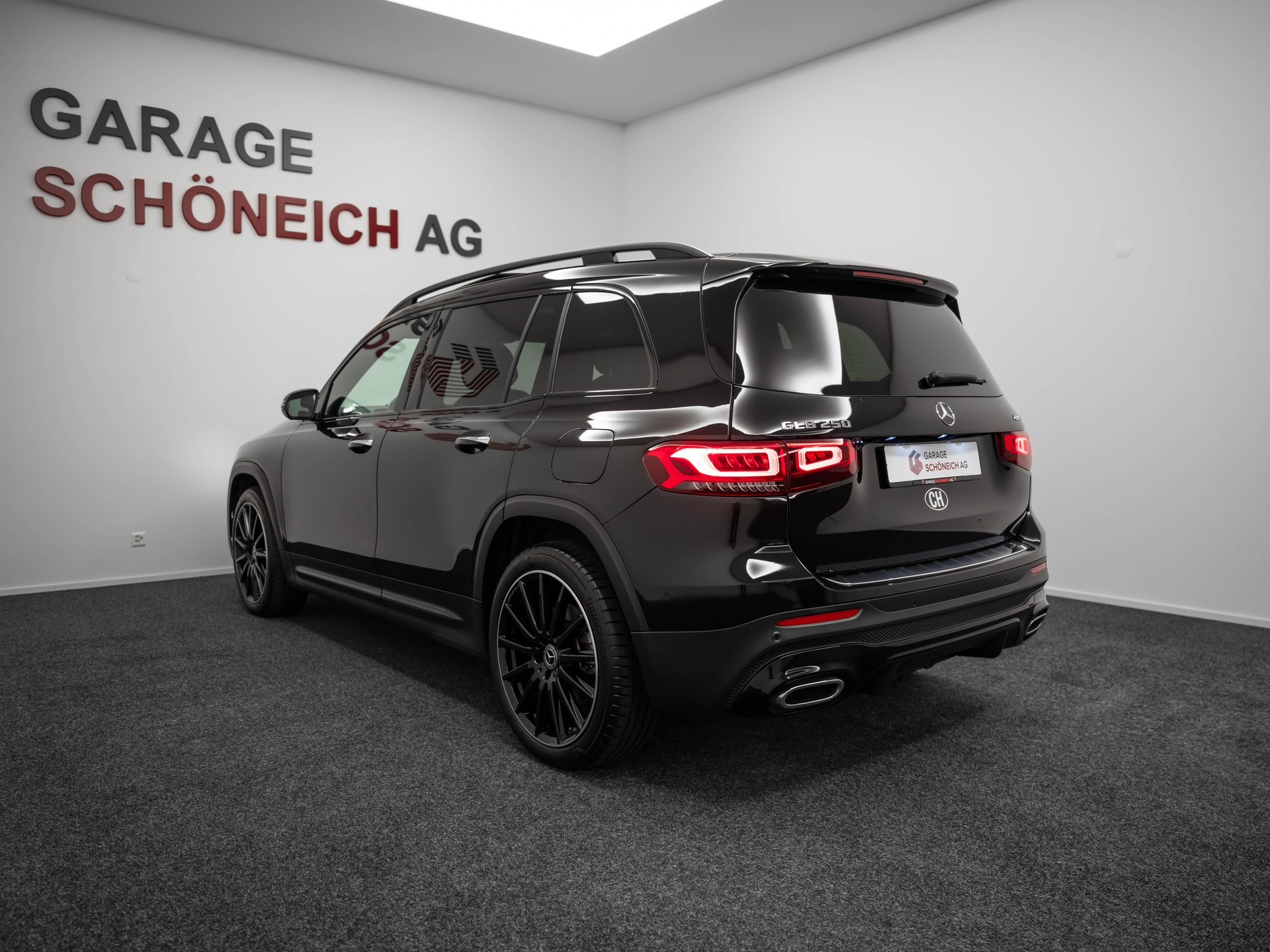 MERCEDES-BENZ GLB 250 AMG Line 4matic-image-6