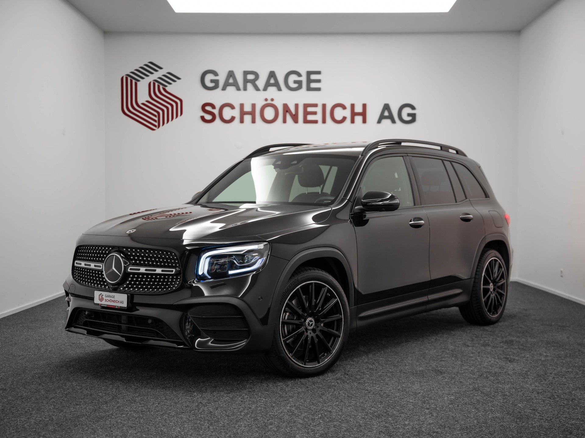 MERCEDES-BENZ GLB 250 AMG Line 4matic-image-0