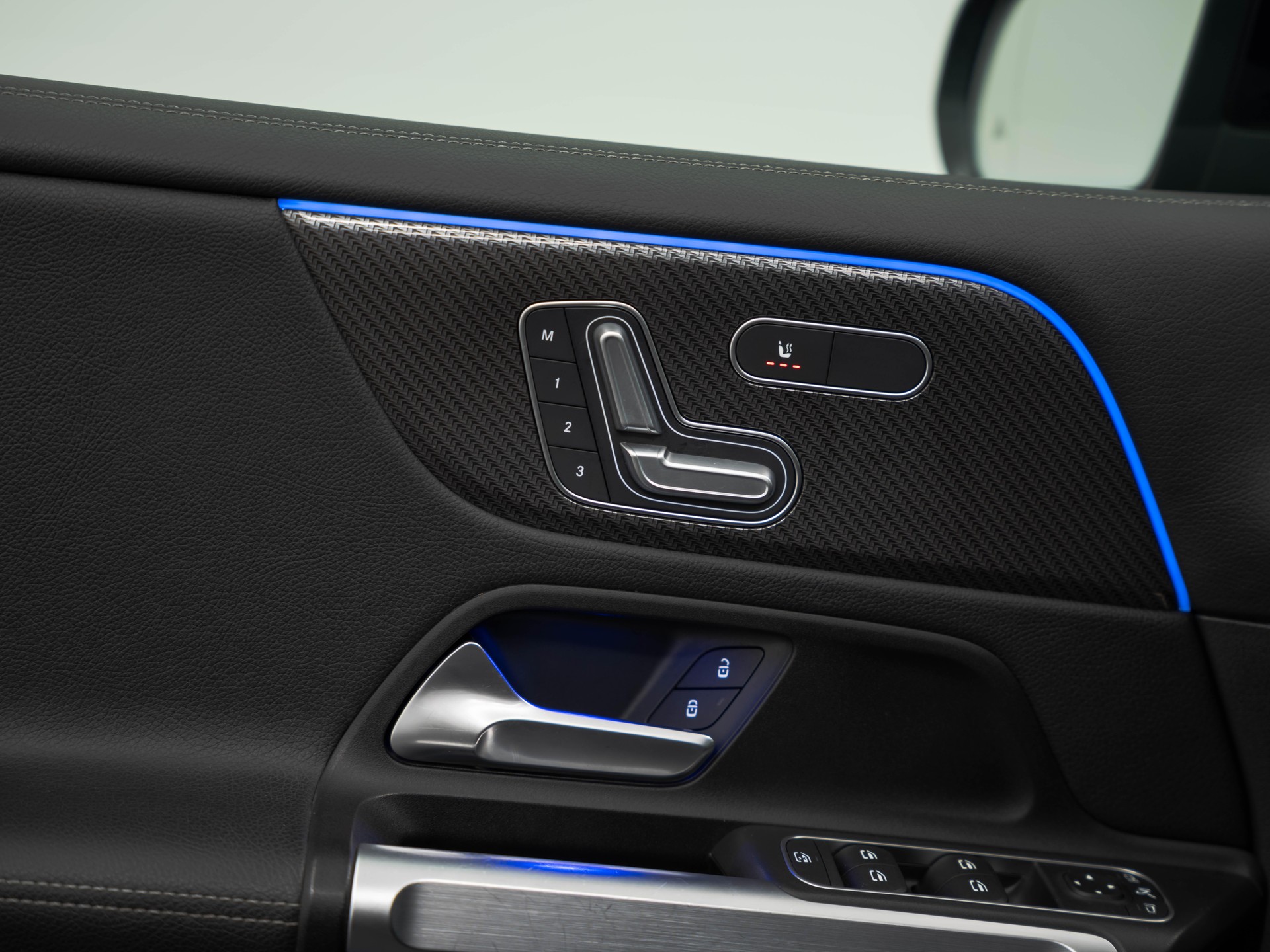 MERCEDES-BENZ GLB 250 AMG Line 4matic-image-19