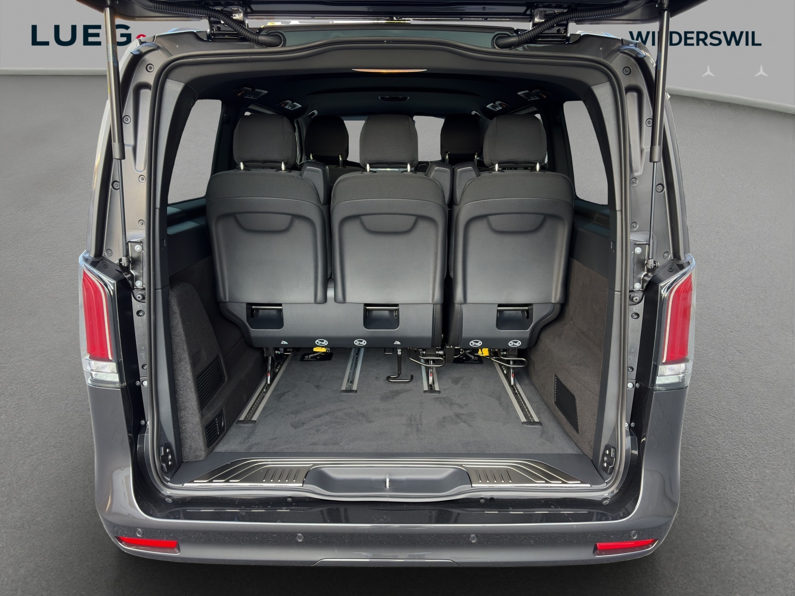 MERCEDES-BENZ V 250 d lang 4Matic Style 9G-Tronic-image-12