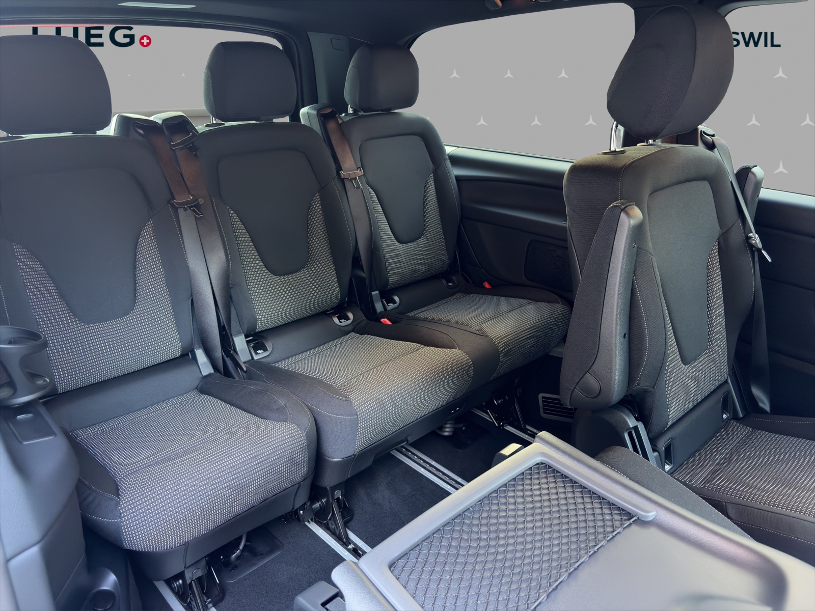 MERCEDES-BENZ V 250 d lang 4Matic Style 9G-Tronic-image-15