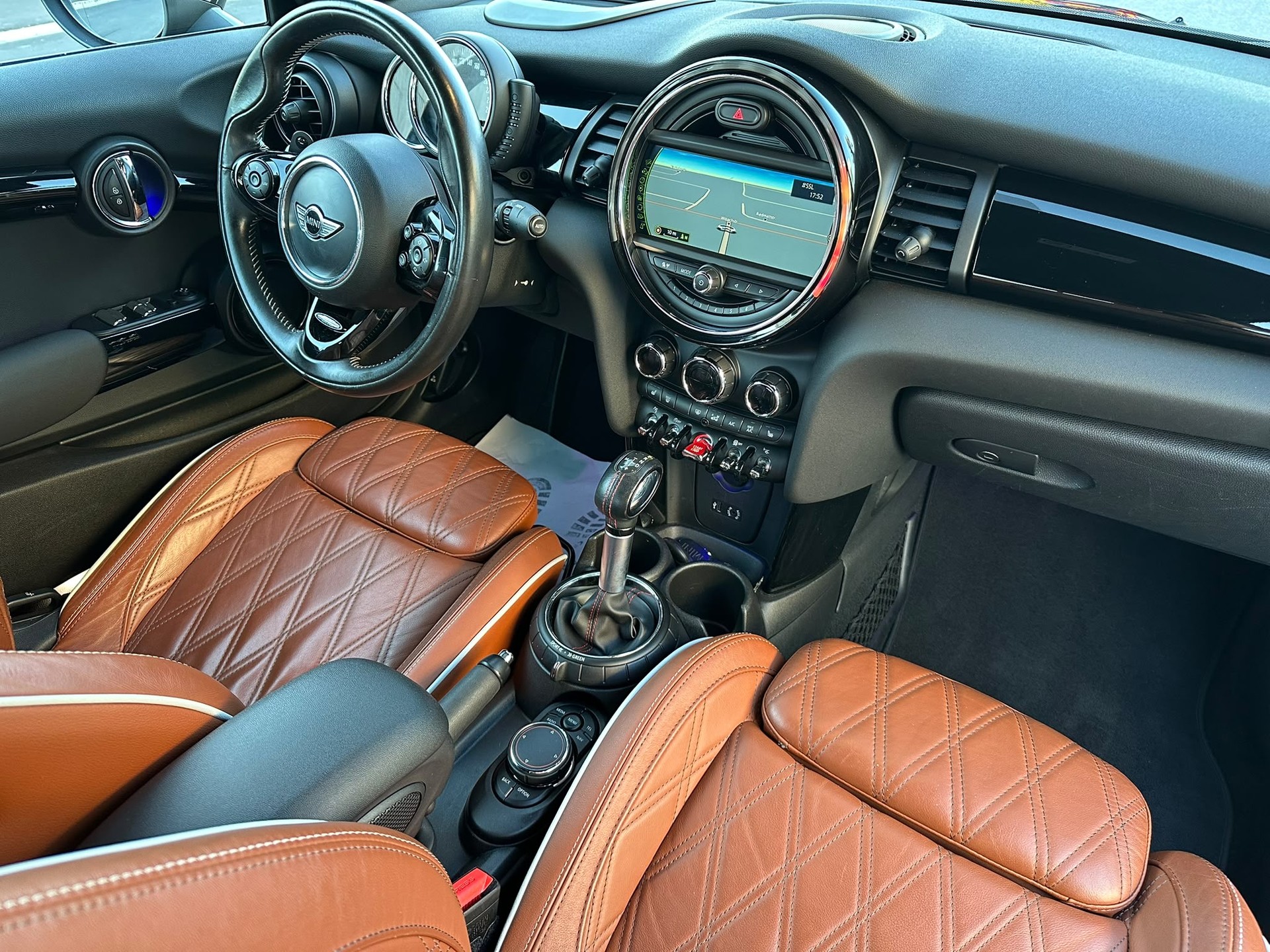 MINI Cooper S Cabriolet Steptronic-image-10