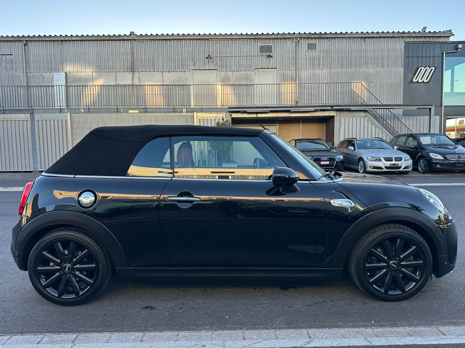 MINI Cooper S Cabriolet Steptronic-image-4