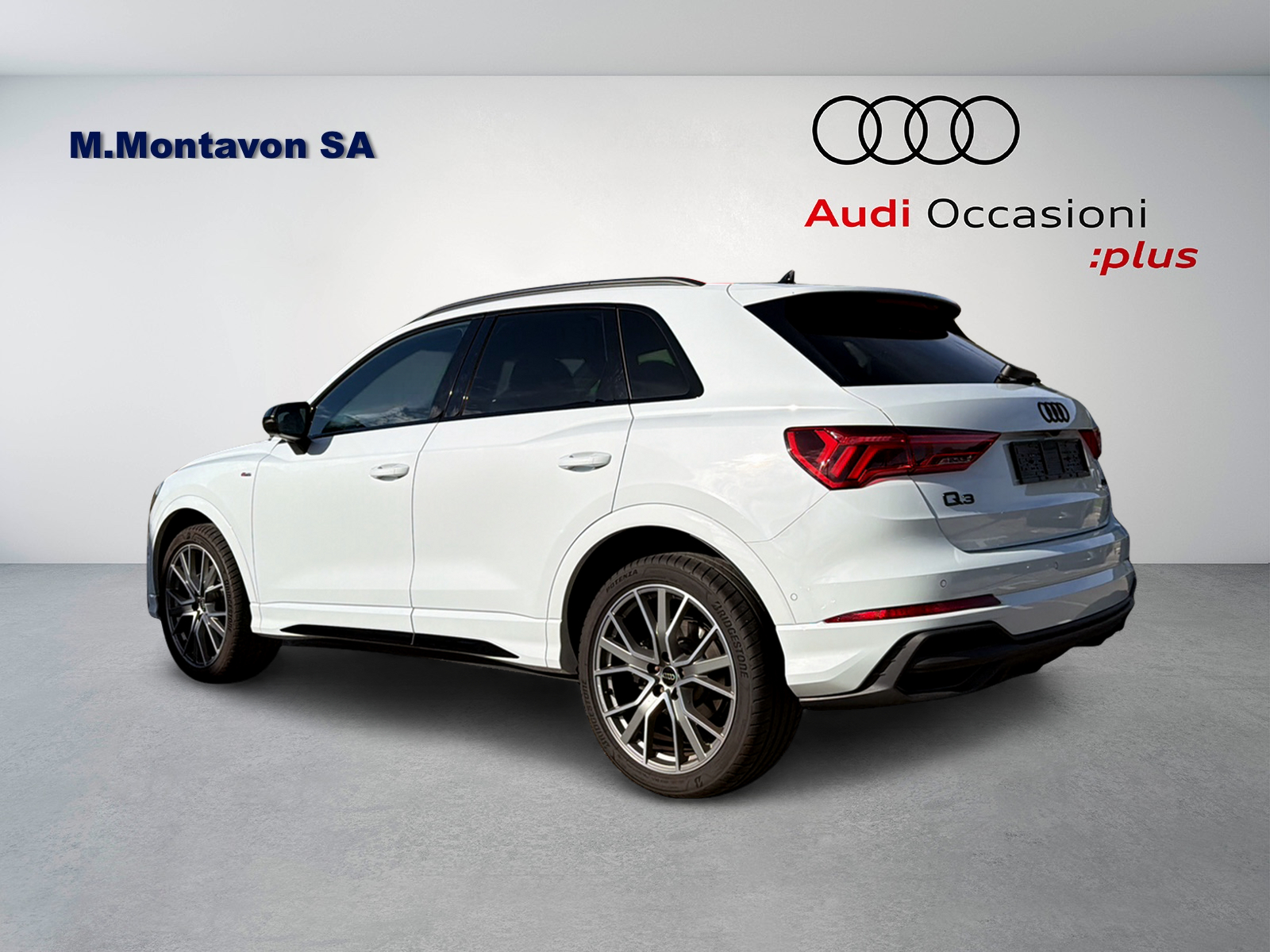 AUDI Q3 40 TFSI S line quattro S-tronic-image-6
