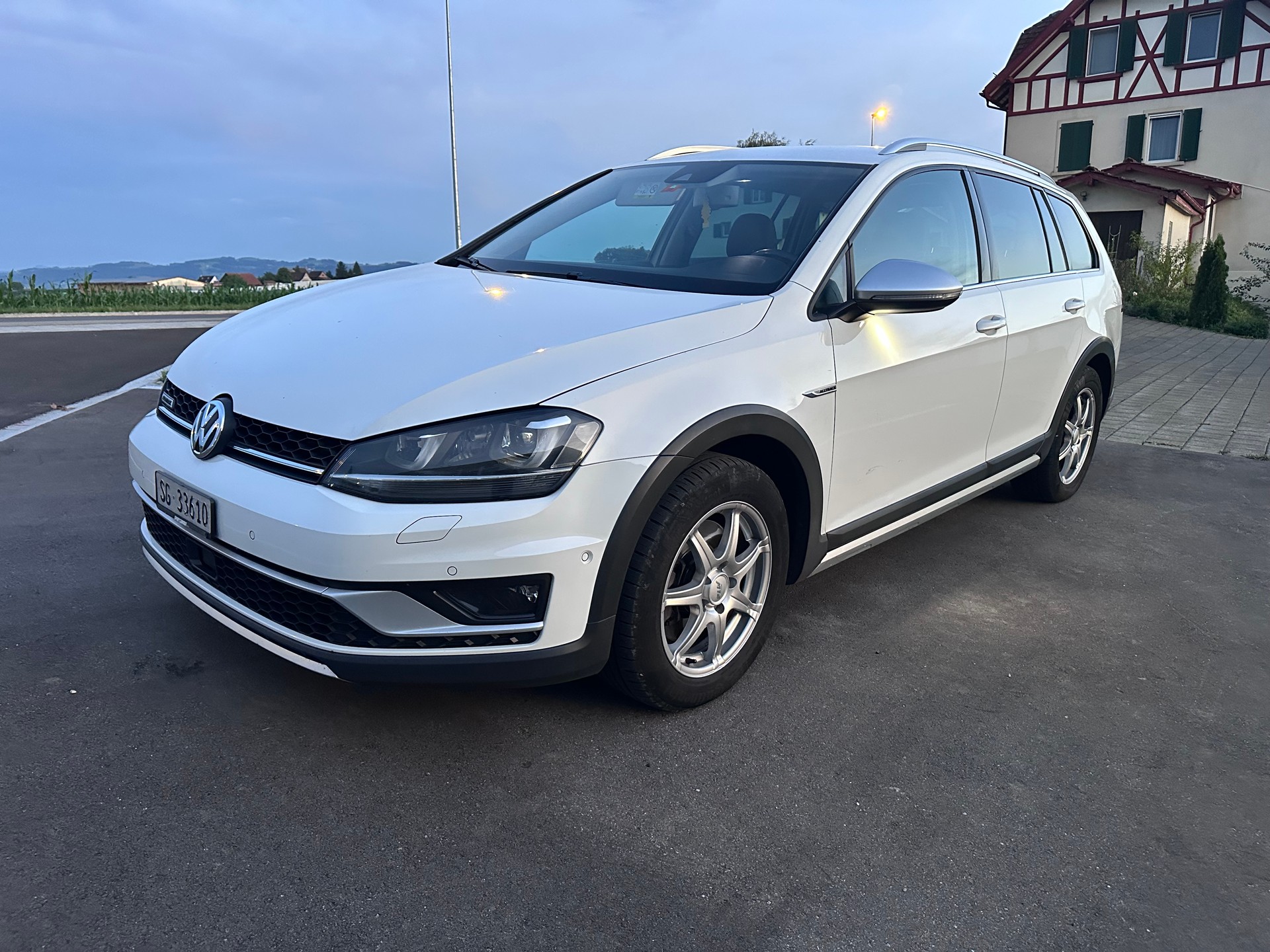 VW 2.0 TDI 184 DSG 4motion-image-0