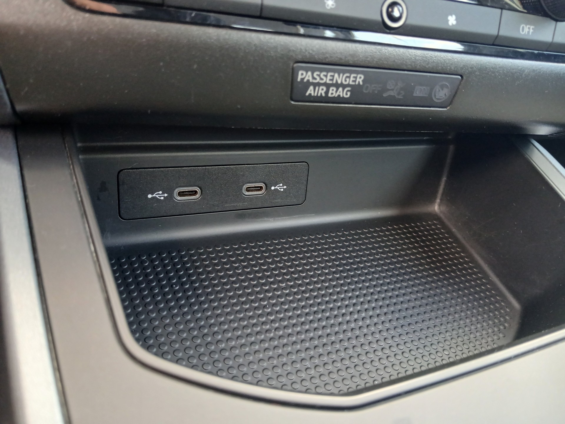 SEAT Arona 1.0 TSI Eco Style DSG-image-8
