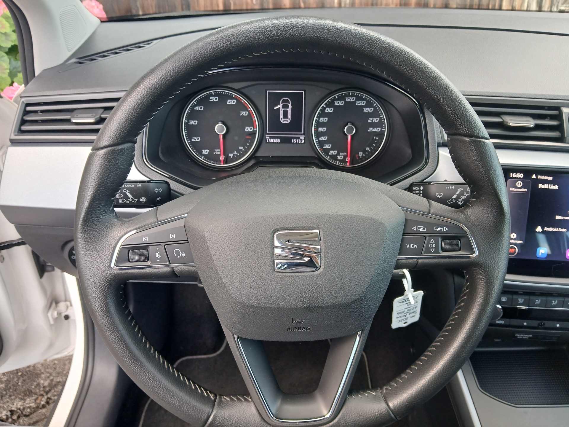 SEAT Arona 1.0 TSI Eco Style DSG-image-6