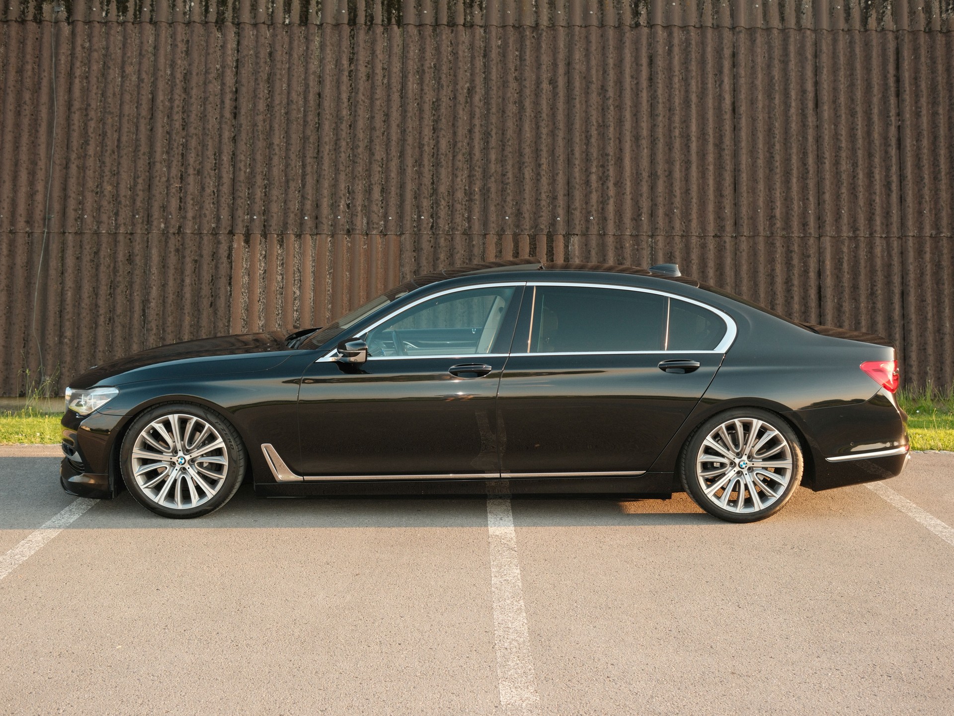 BMW 730Ld xDrive Steptronic Langversion-image-3