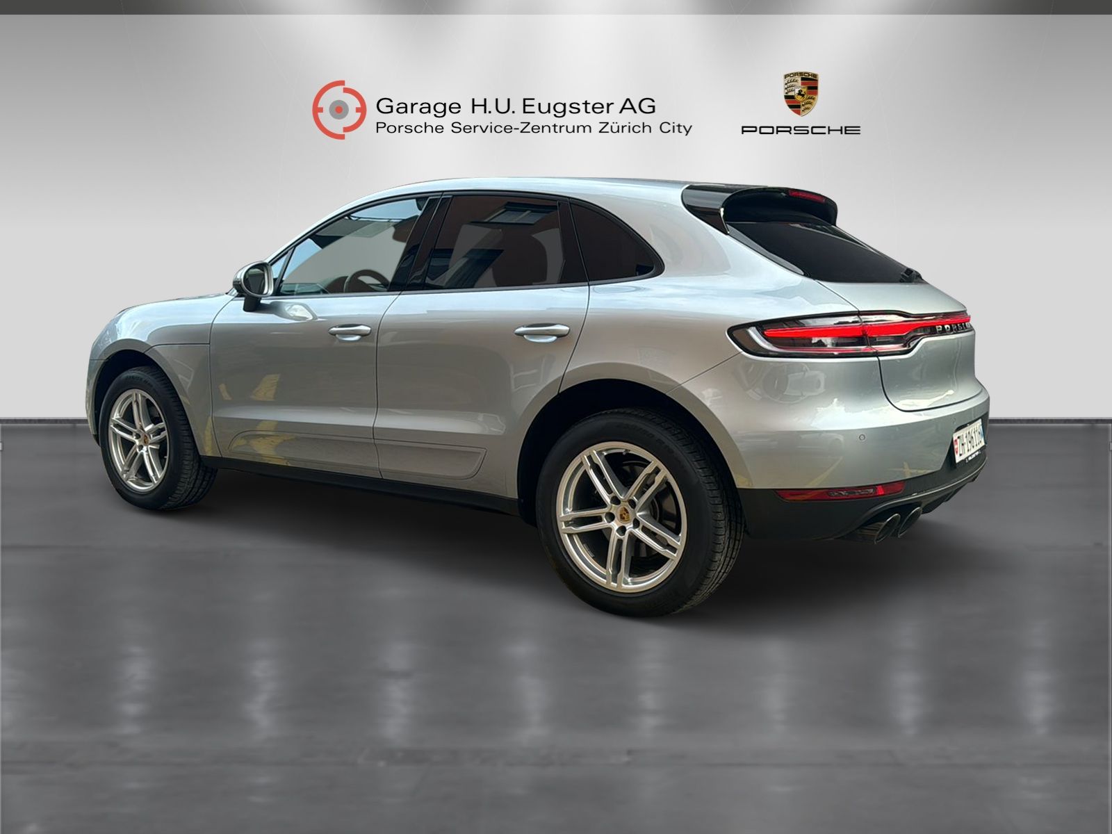 PORSCHE Macan PDK-image-2