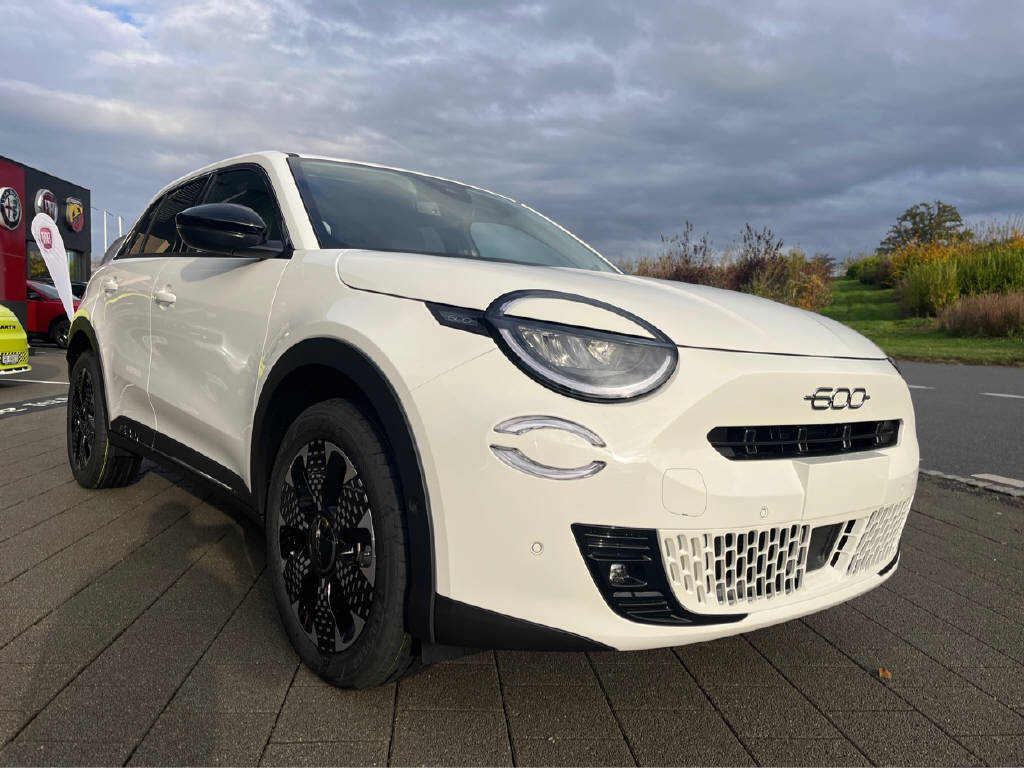 FIAT 600 1.2 Hybrid La Prima-showroom-element-3
