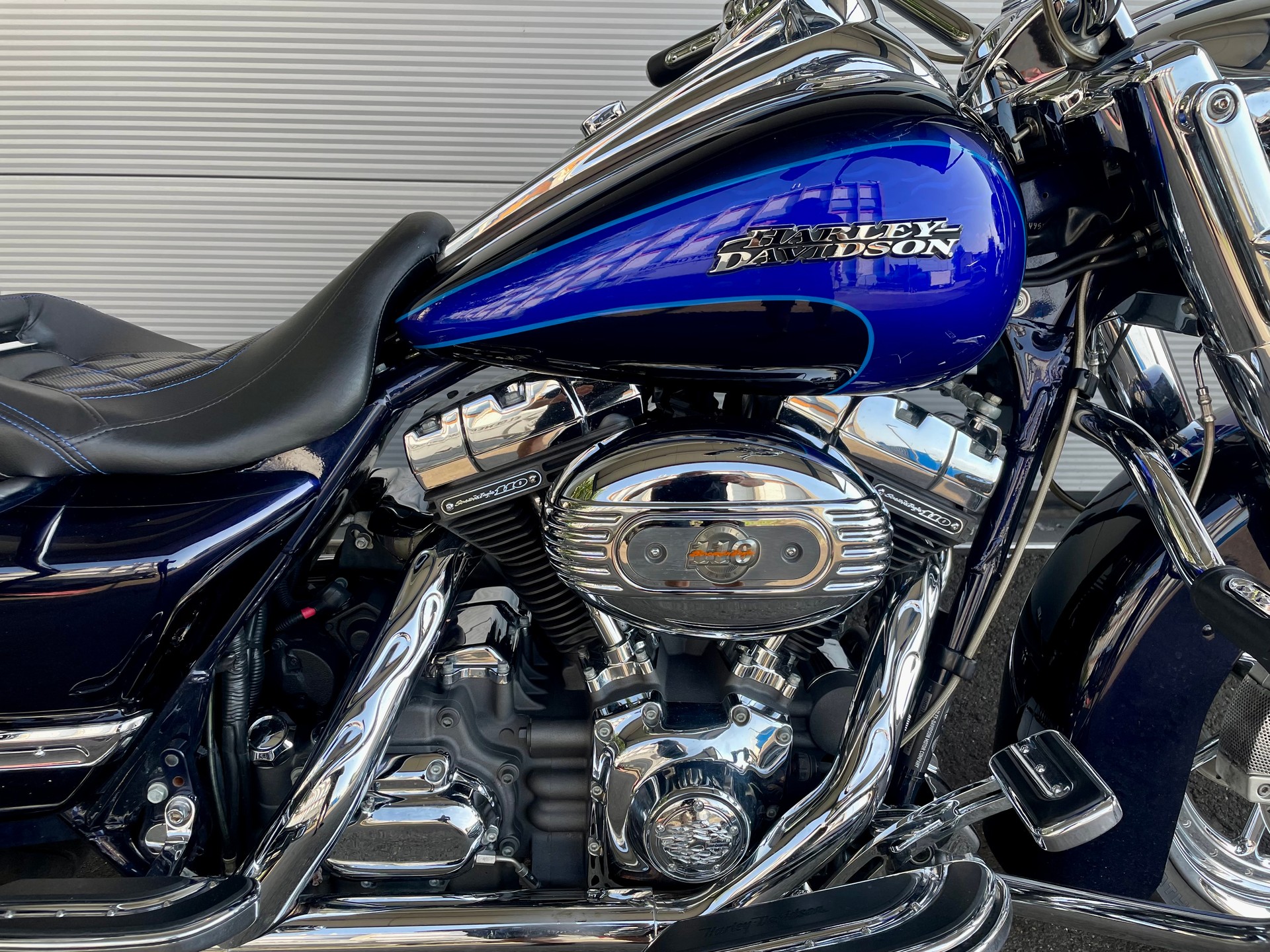 HARLEY-DAVIDSON FLHRSE4 Road King CVO Screamin Eagle ABS Anniv-image-4