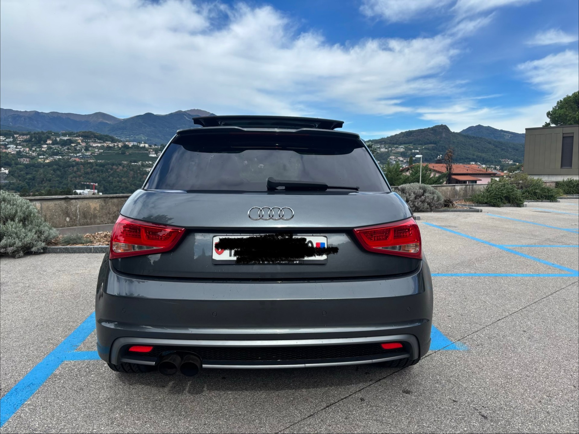 AUDI A1 Sport 1.4 TFSI Ambition S-tronic-image-4