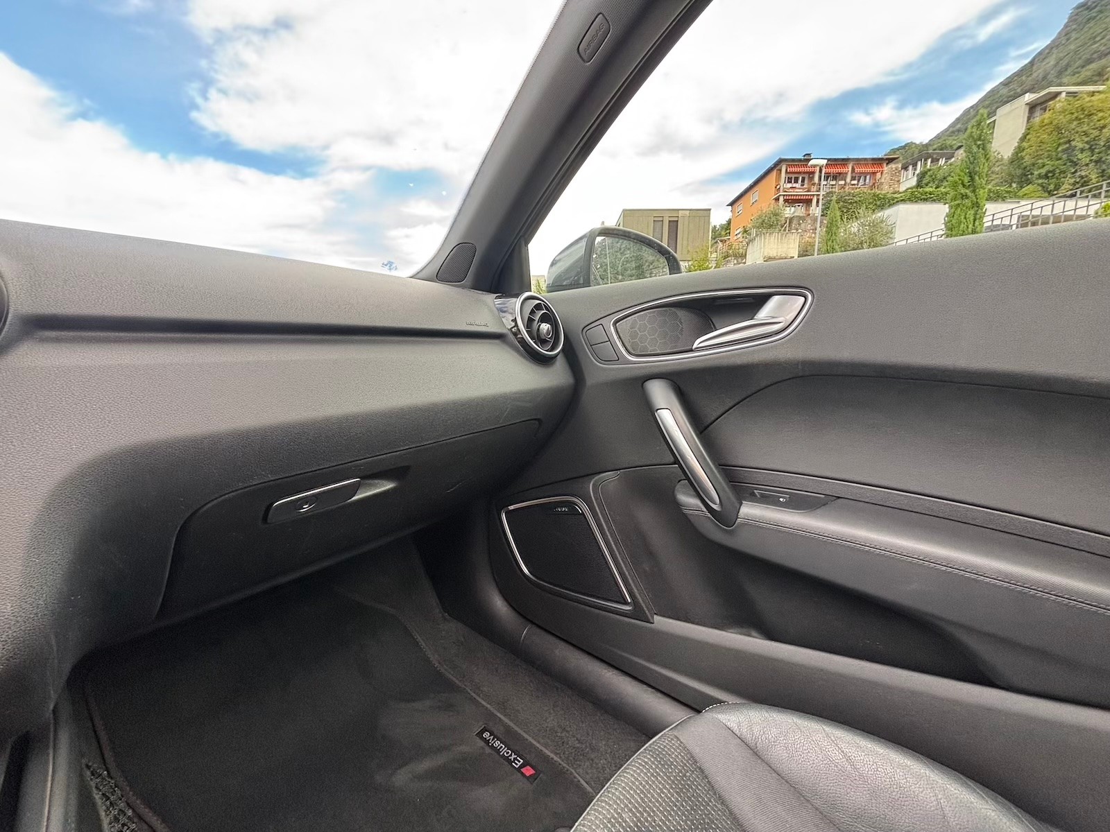 AUDI A1 Sport 1.4 TFSI Ambition S-tronic-image-7