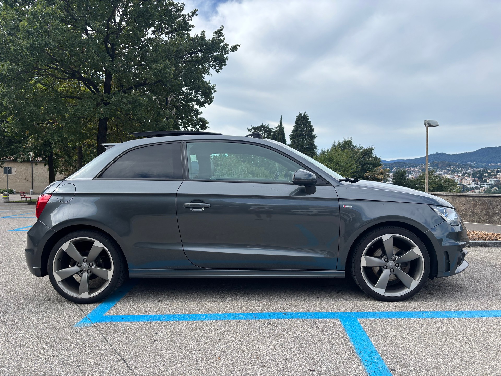 AUDI A1 Sport 1.4 TFSI Ambition S-tronic-image-1