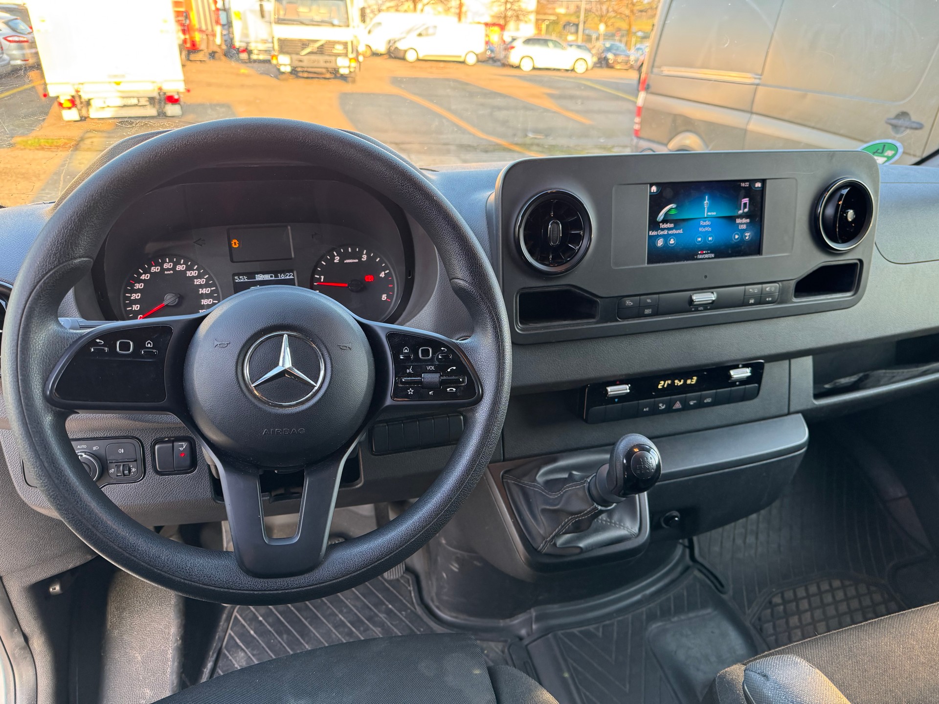 MERCEDES-BENZ Hebebühne 316 CDI Schalter 6 Gang Nutzlast 900 kg - 3 Sitz - Klima - Service immer Mercedes-image-13
