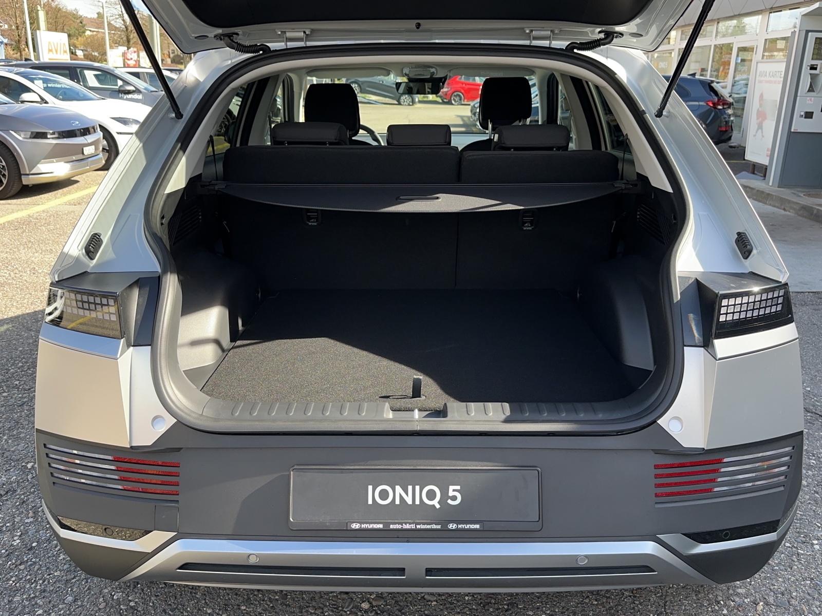 HYUNDAI Ioniq 5 77kW Origo 4WD-image-4