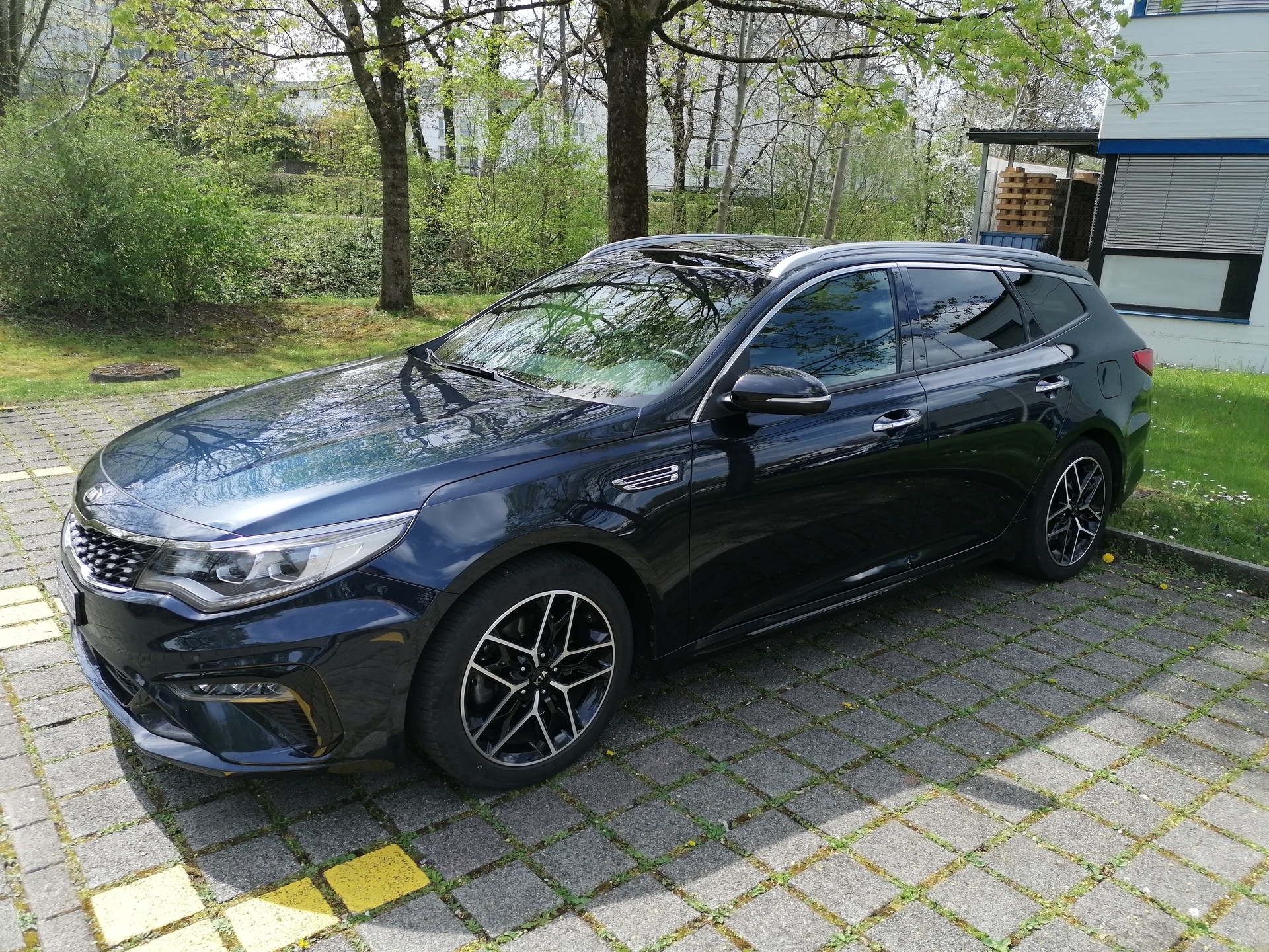 KIA 1.6 T-GDI 132 KW , SW, GT-LINE, Scheckheft gepflegt, Werksgarantie bis 09.2026-image-0