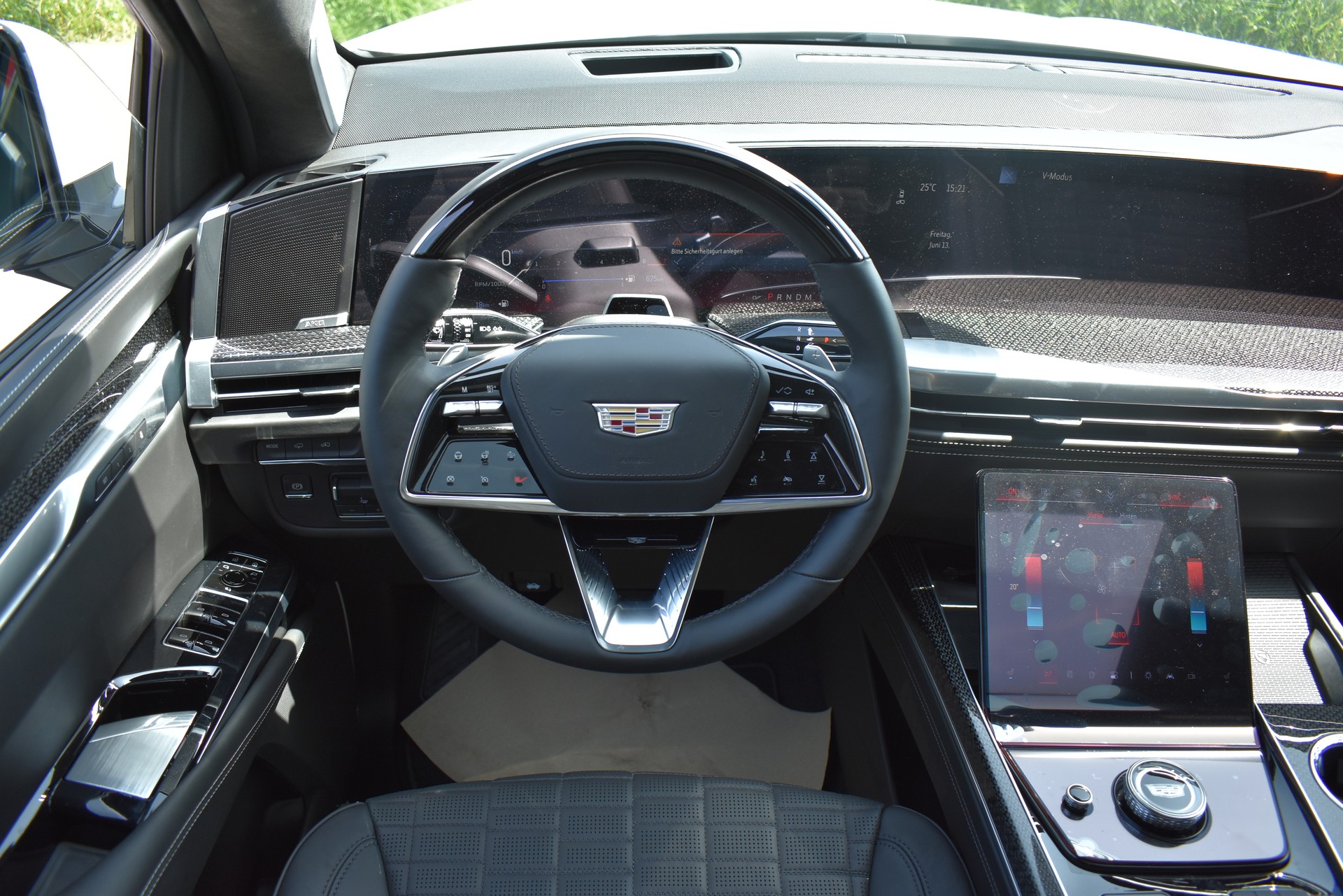 CADILLAC Escalade-V 2025-image-10