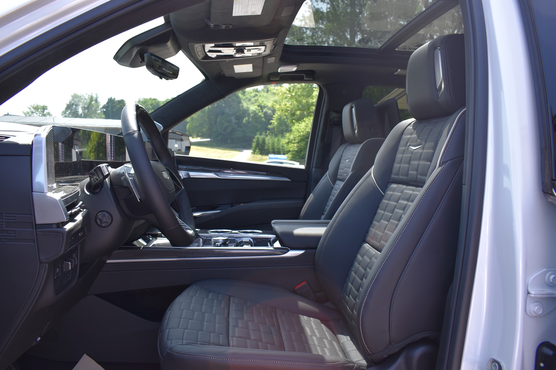 CADILLAC Escalade-V 2025-image-12