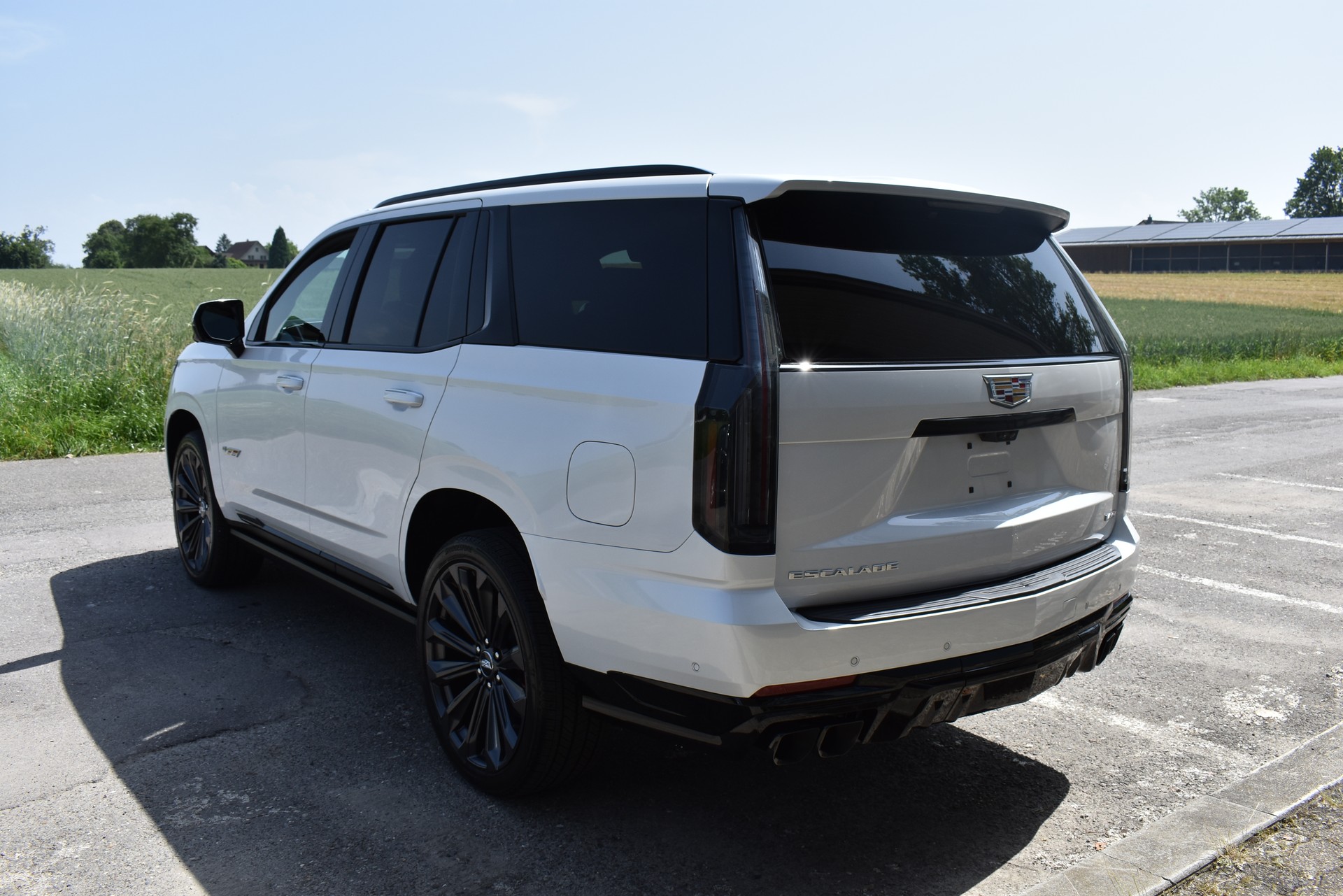 CADILLAC Escalade-V 2025-image-5