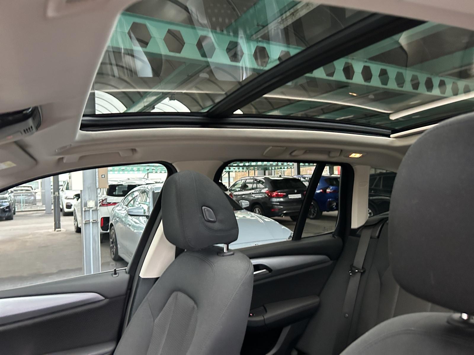 BMW X3 30e xDrive-image-12