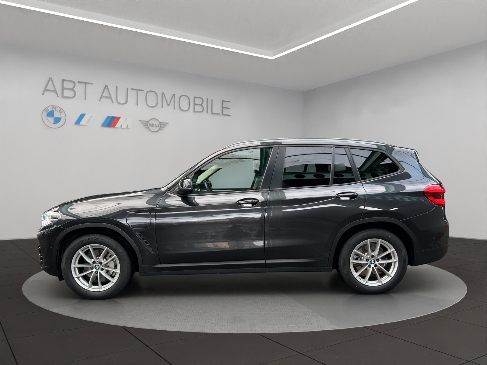 BMW X3 30e xDrive-image-2