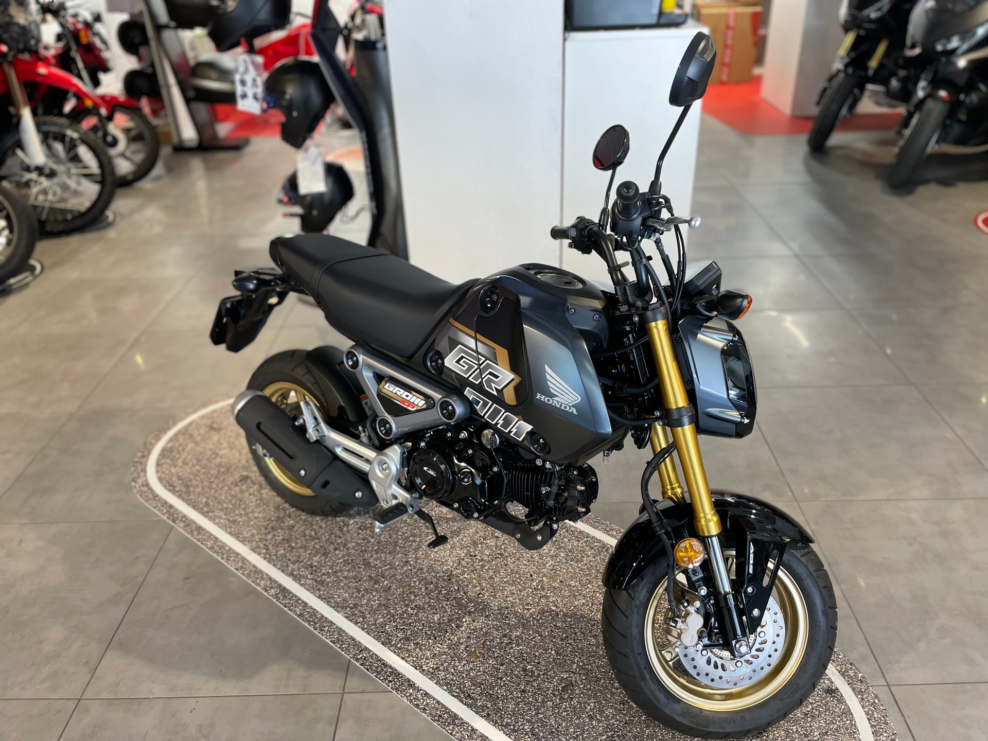 HONDA MSX 125-showroom-element-1