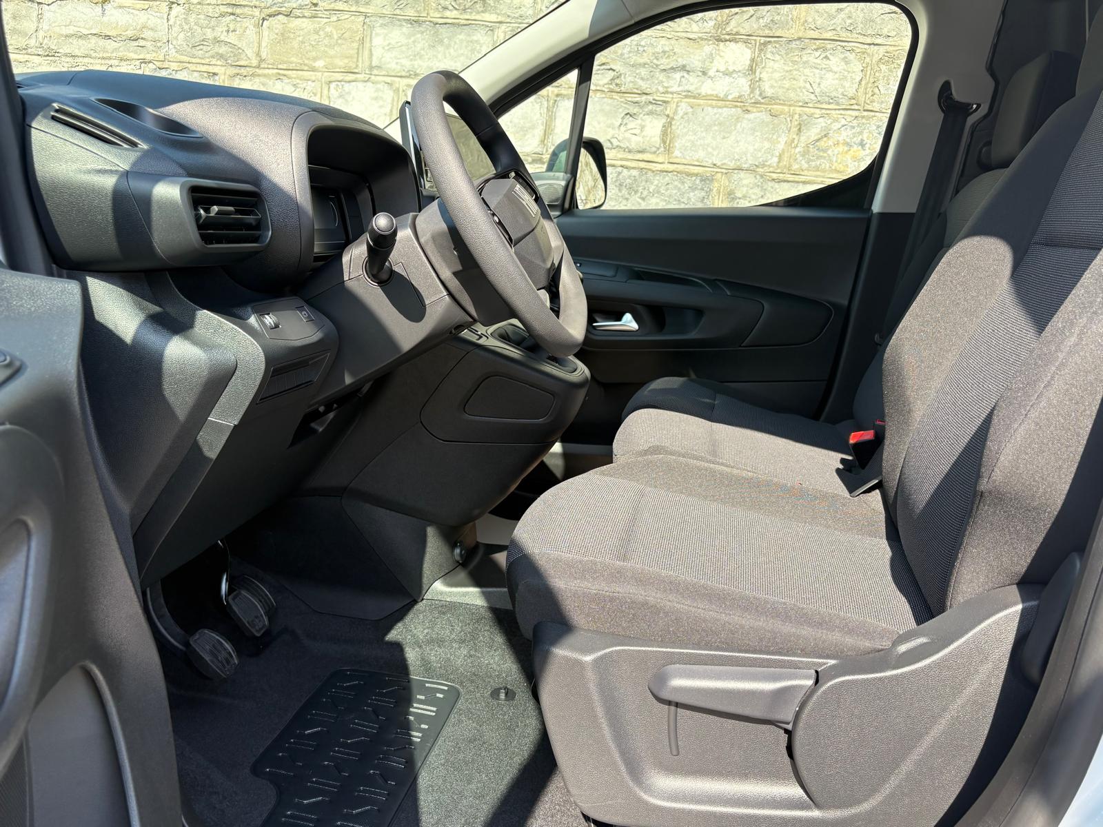 FIAT Doblo 1.2 L1 650kg Easy Pro-image-5