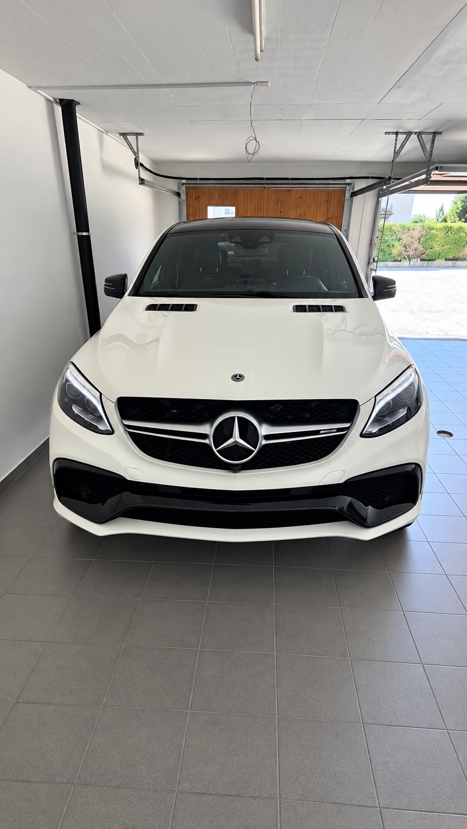 MERCEDES-BENZ GLE 63 V8 S AMG — slika 1